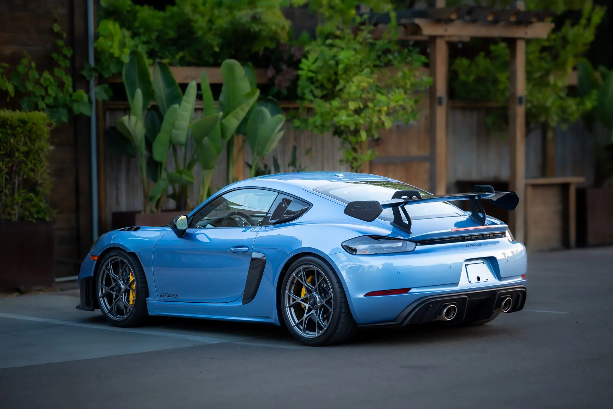 2023 Porsche 718 Cayman GT4 RS Weissach in Gemini Metallic