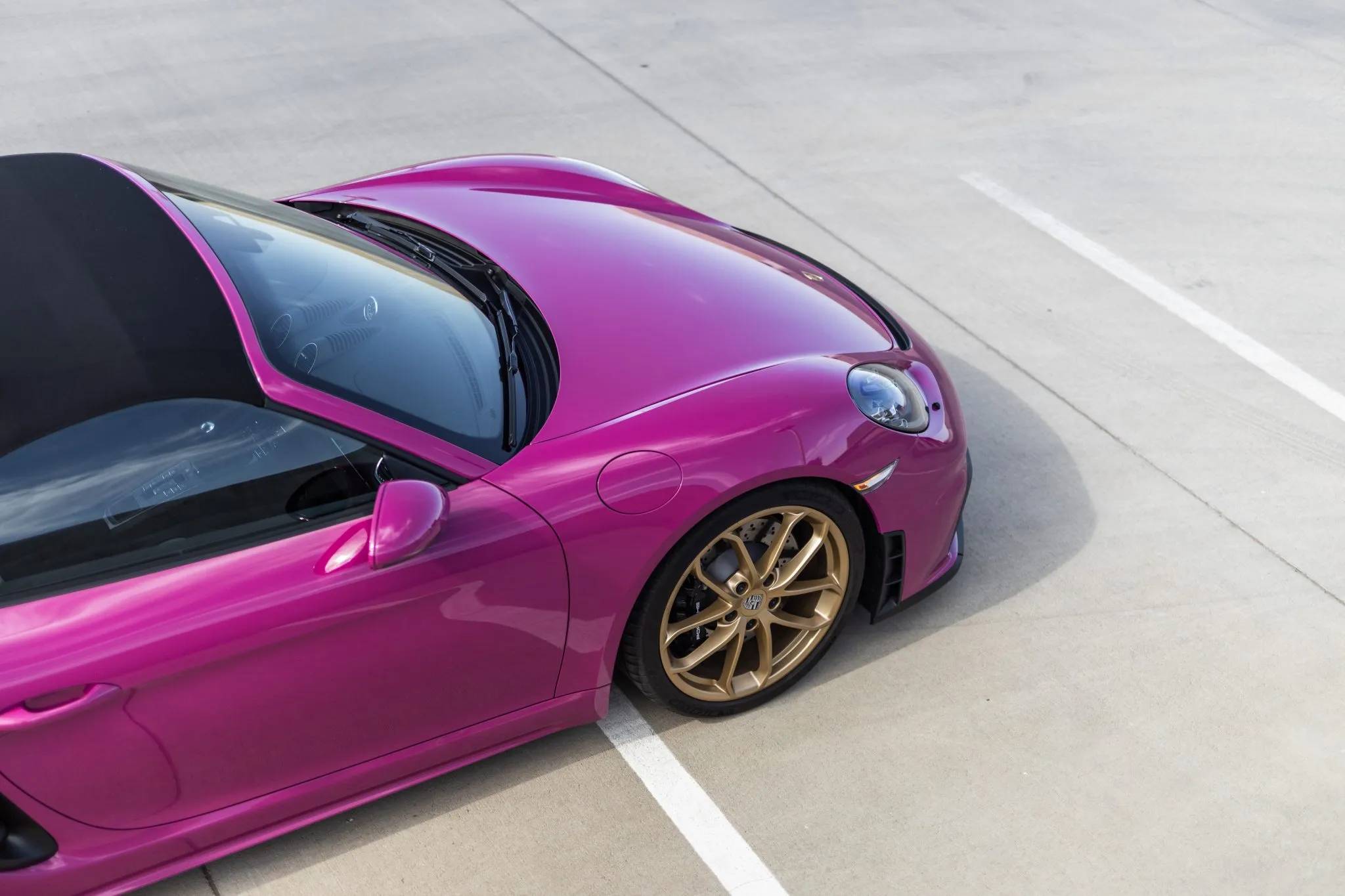 2022 Porsche 718 Spyder in Ruby Star