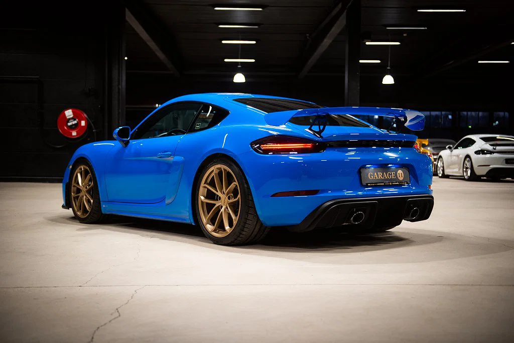 2021 Porsche 718 Cayman GT4 in Voodoo Blue