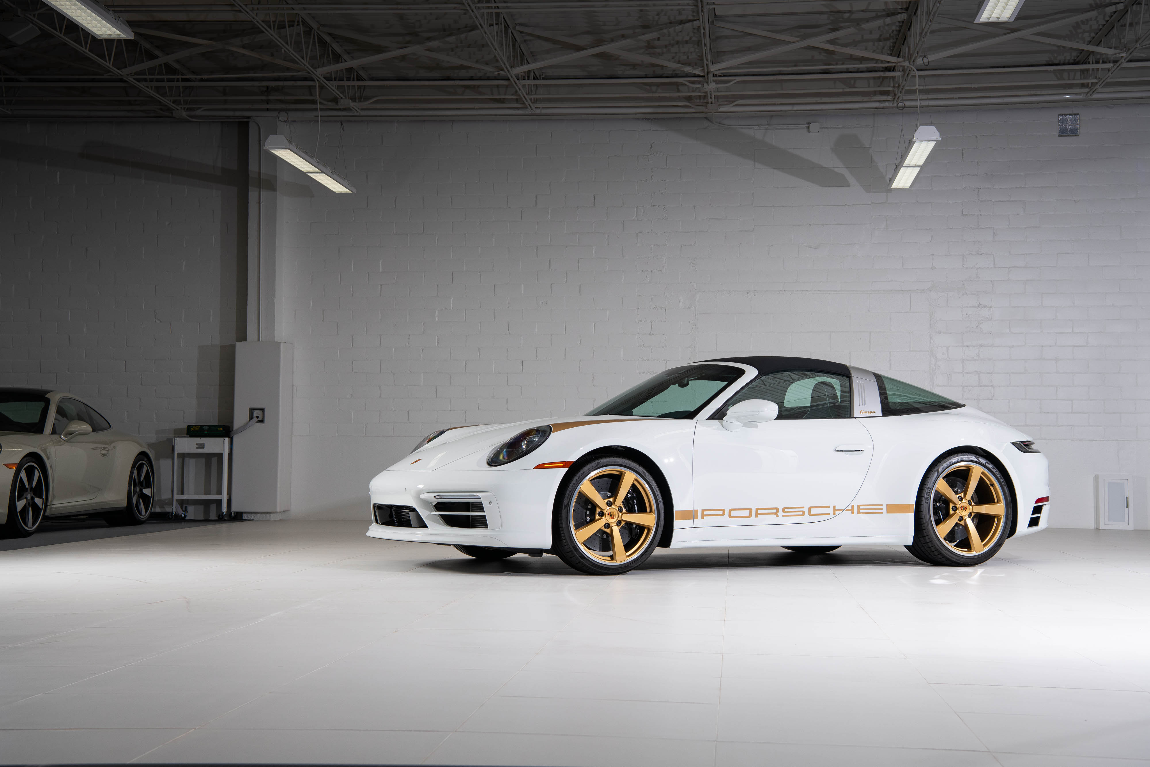 2021 Porsche 911 Targa 4S Heritage Design Edition in Pure White