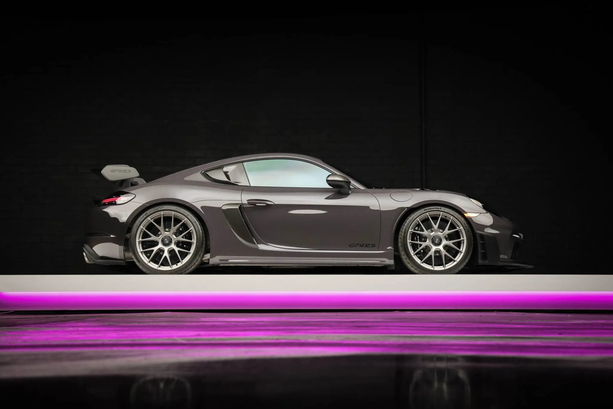 2023 Porsche 718 Cayman GT4 RS Weissach in Grey Black