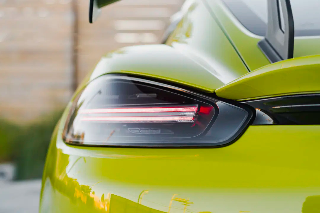 2024 Porsche 911 GT3 RS in Linden Green
