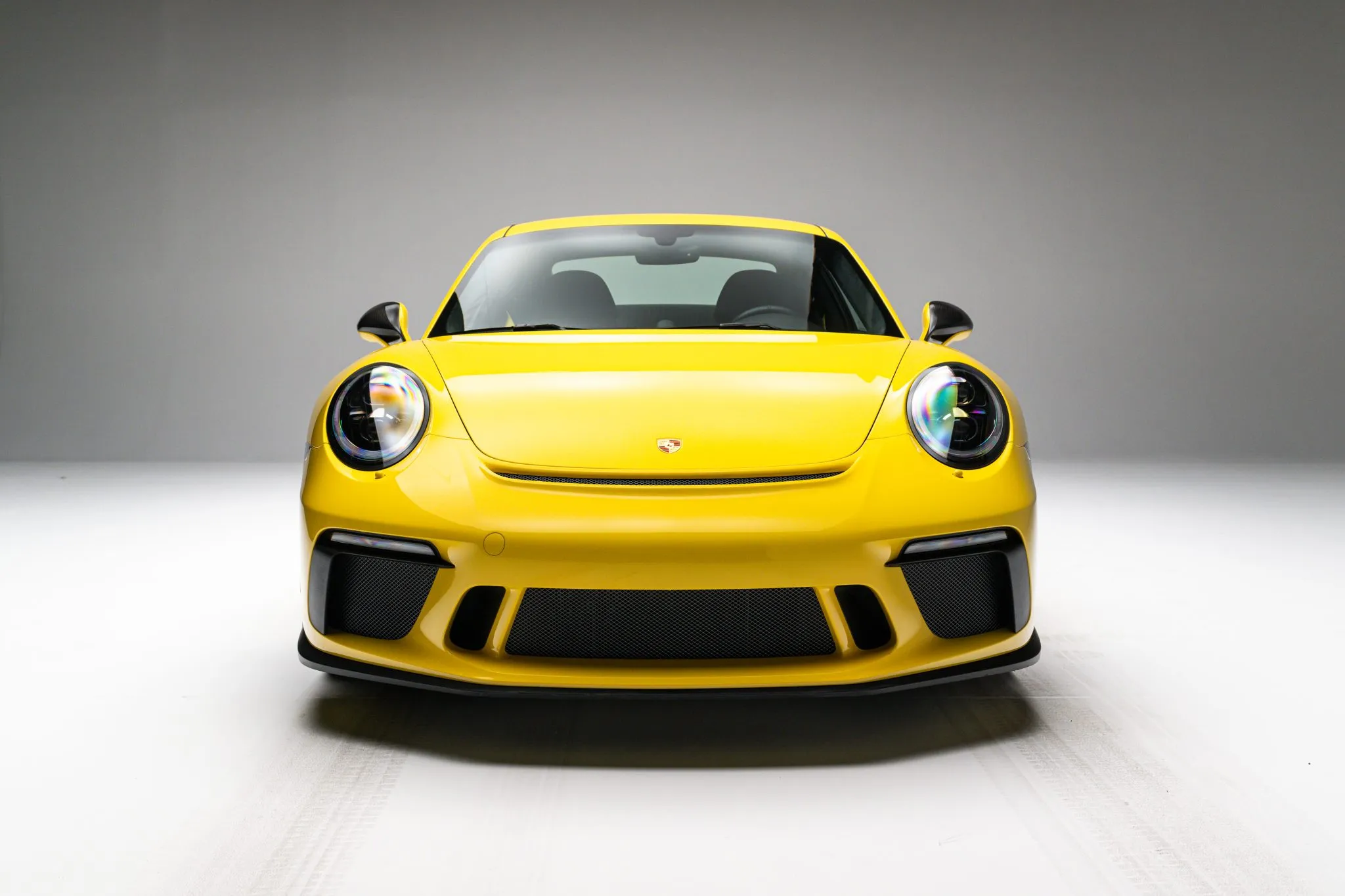 2018 Porsche 911 GT3 Touring in Racing Yellow