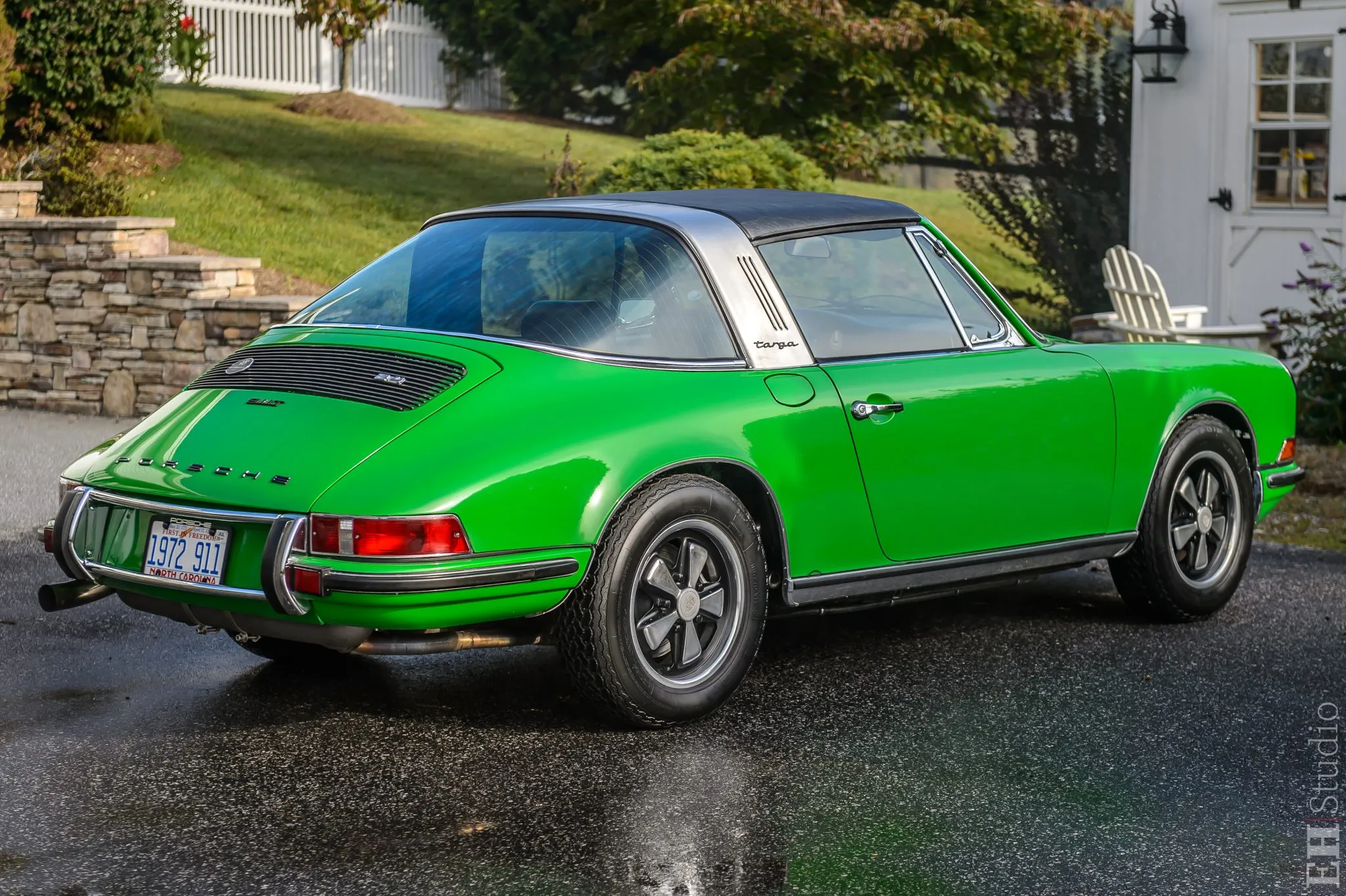 1972 Porsche 911T Targa in Kelly Green
