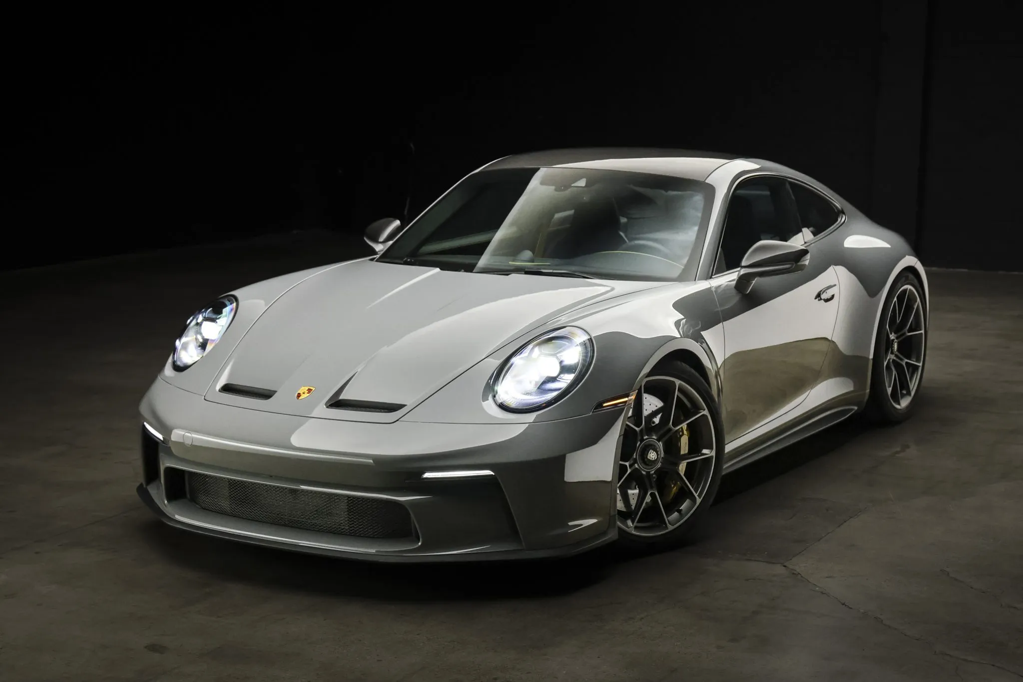 2023 Porsche 911 GT3 Touring in China Grey