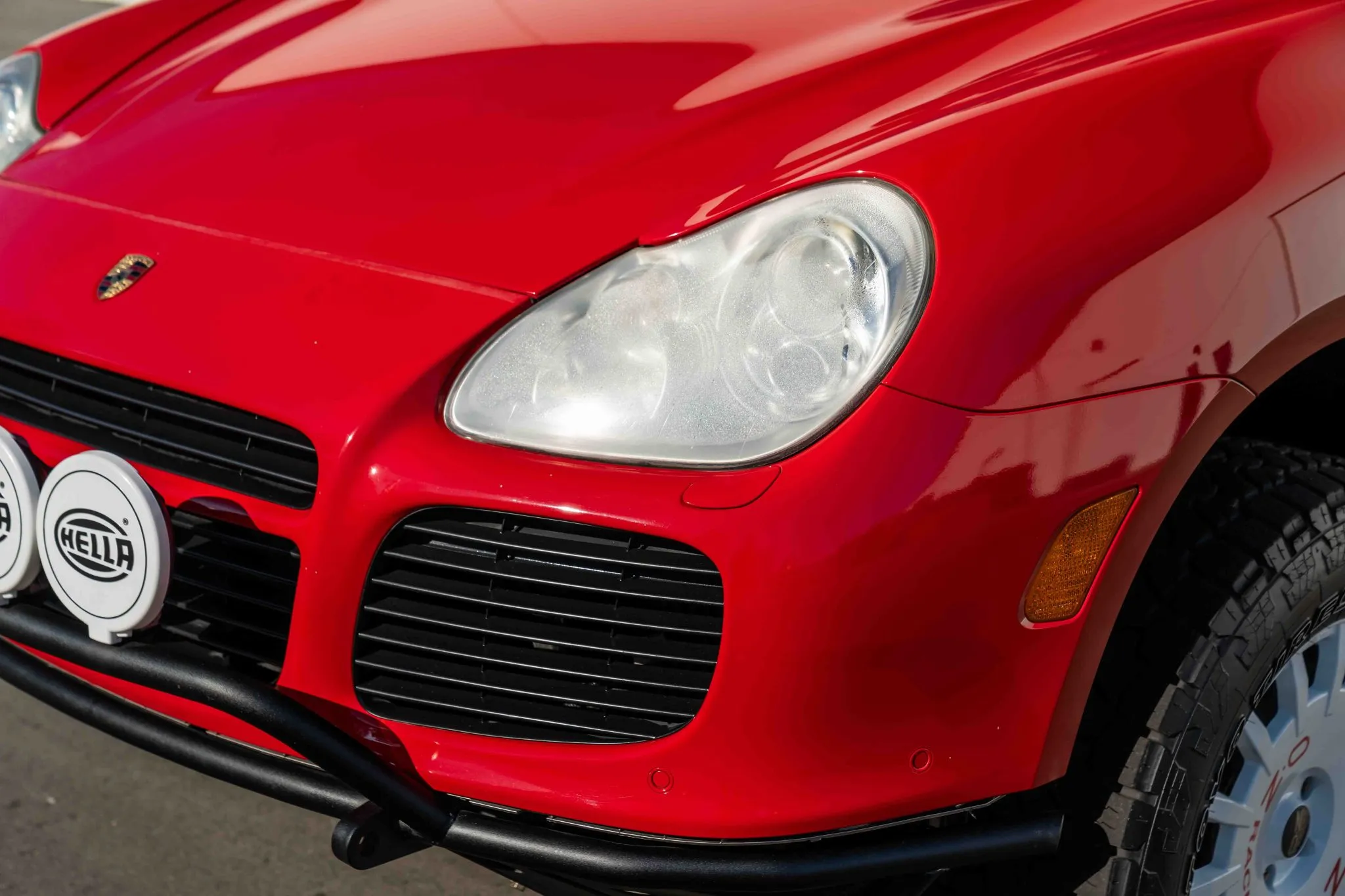 2005 Porsche Cayenne Turbo in Guards Red
