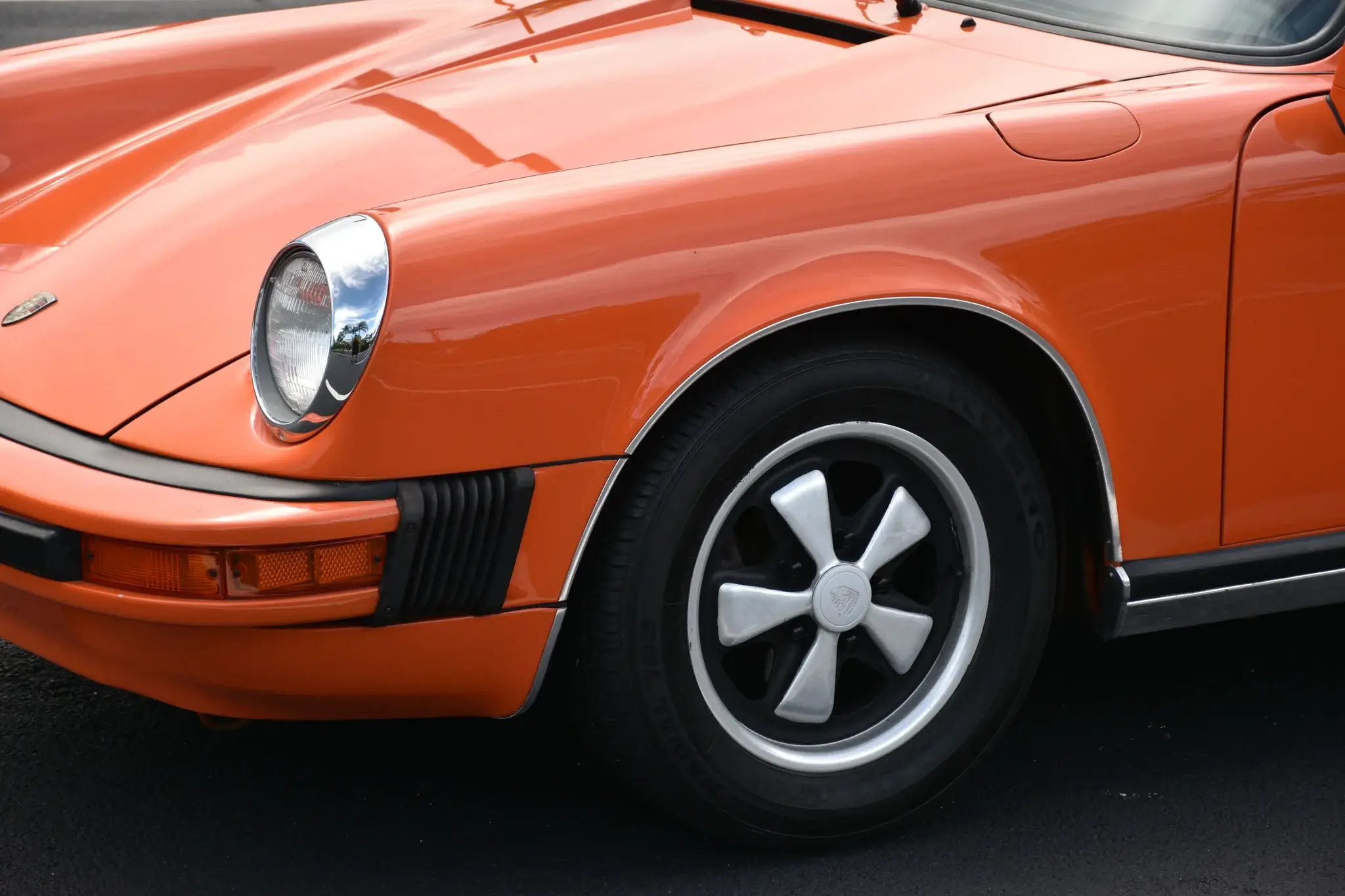 1977 Porsche 911S Targa in Continental Orange
