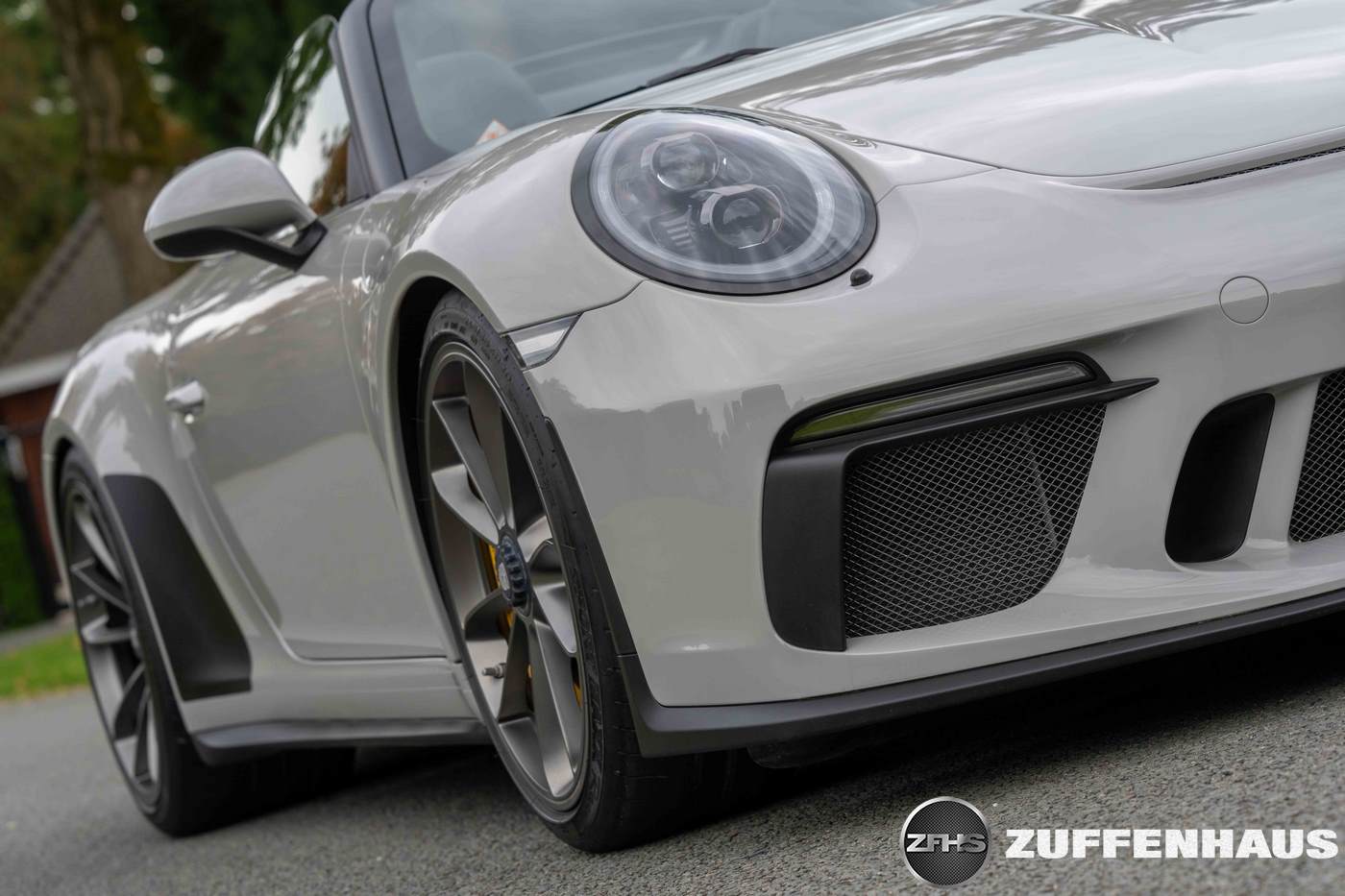 2019 Porsche 911 Speedster in Chalk