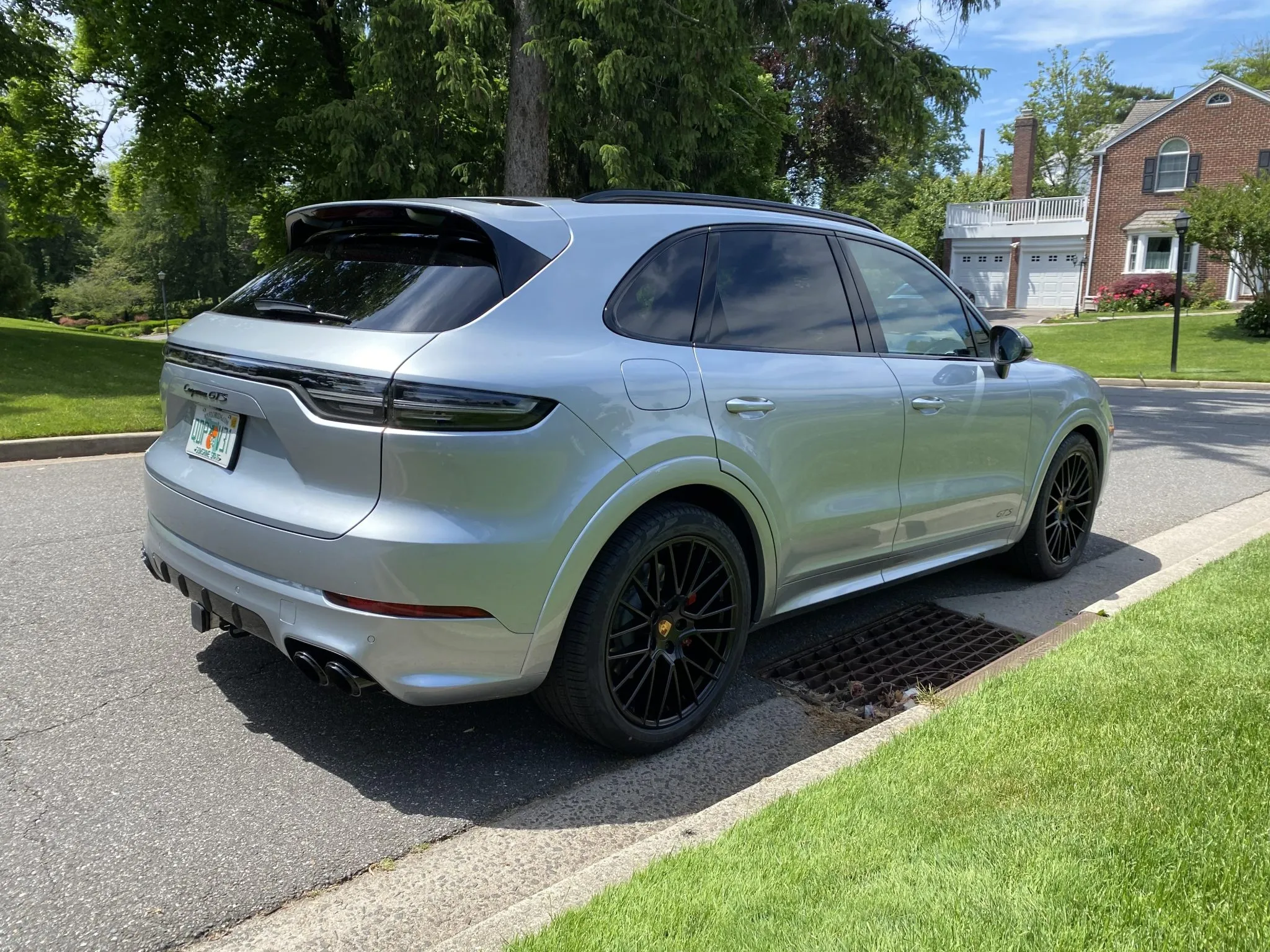 2021 Porsche Cayenne GTS in Dolomite Silver Metallic