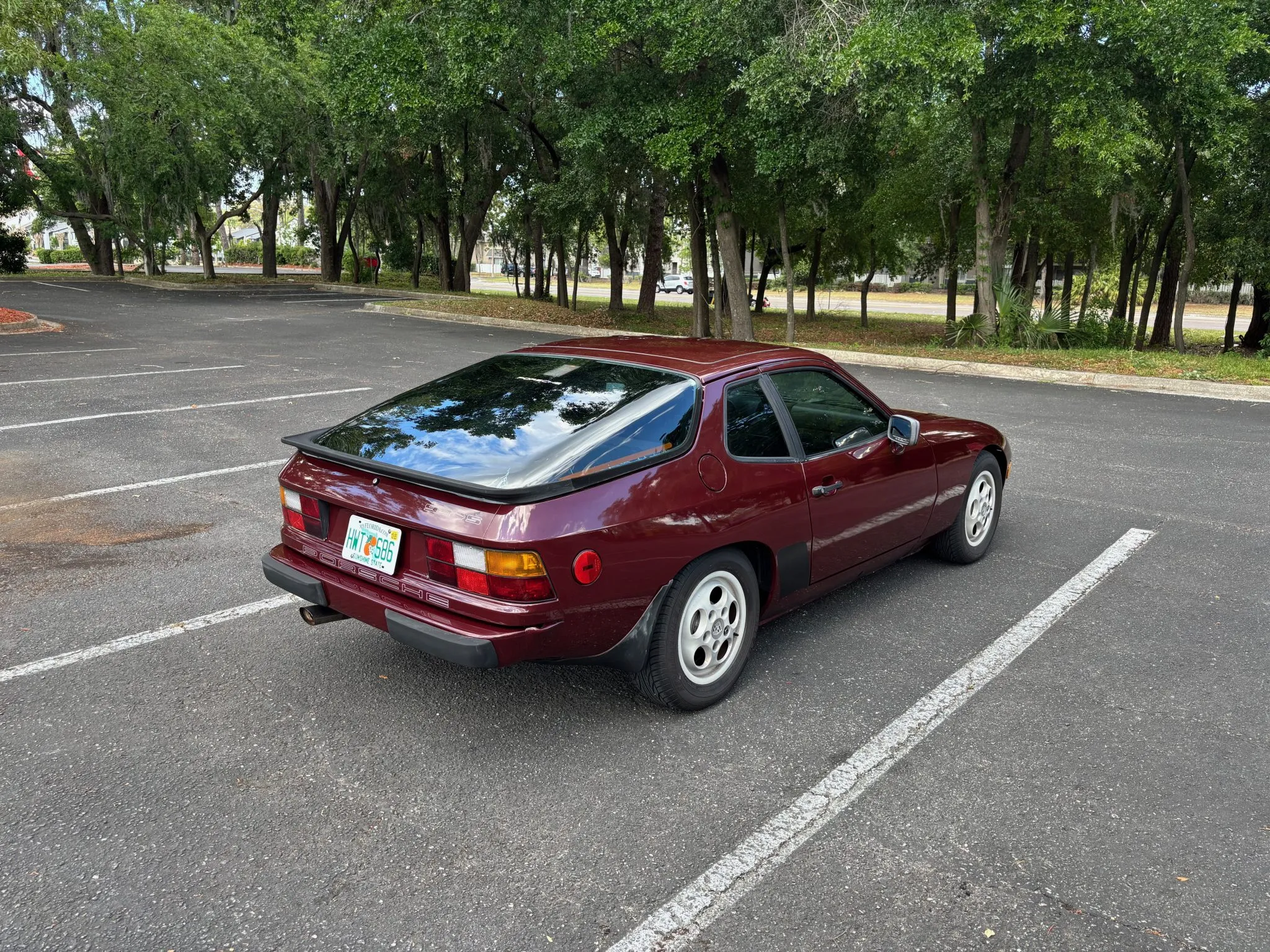 1988 Porsche 924S in Maraschino Red Metallic