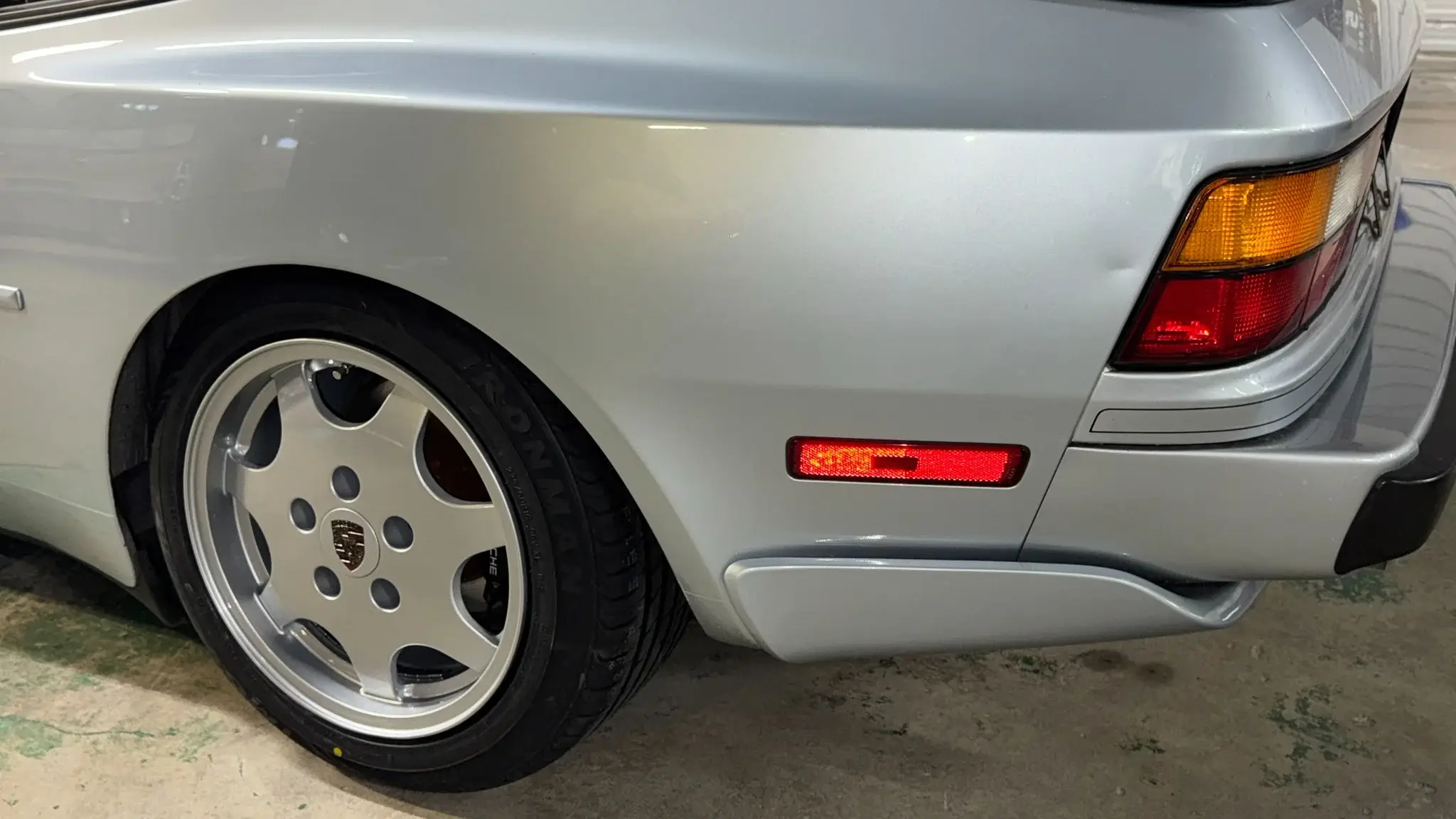 1990 Porsche 944 Turbo in Glacier Metallic