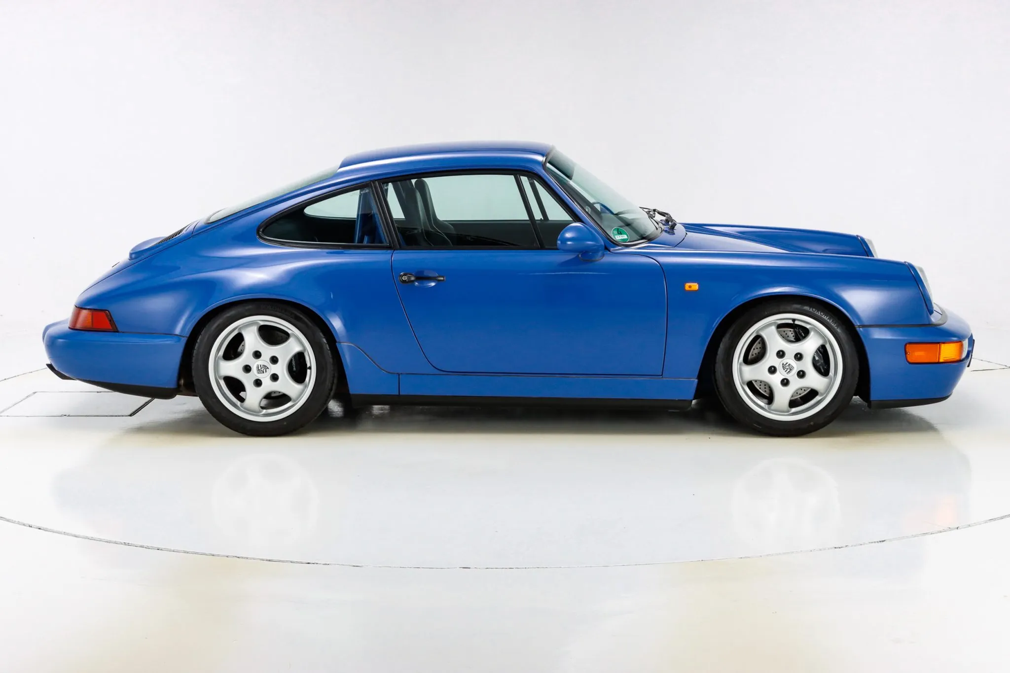 1992 Porsche 911 Carrera RS in Maritime Blue