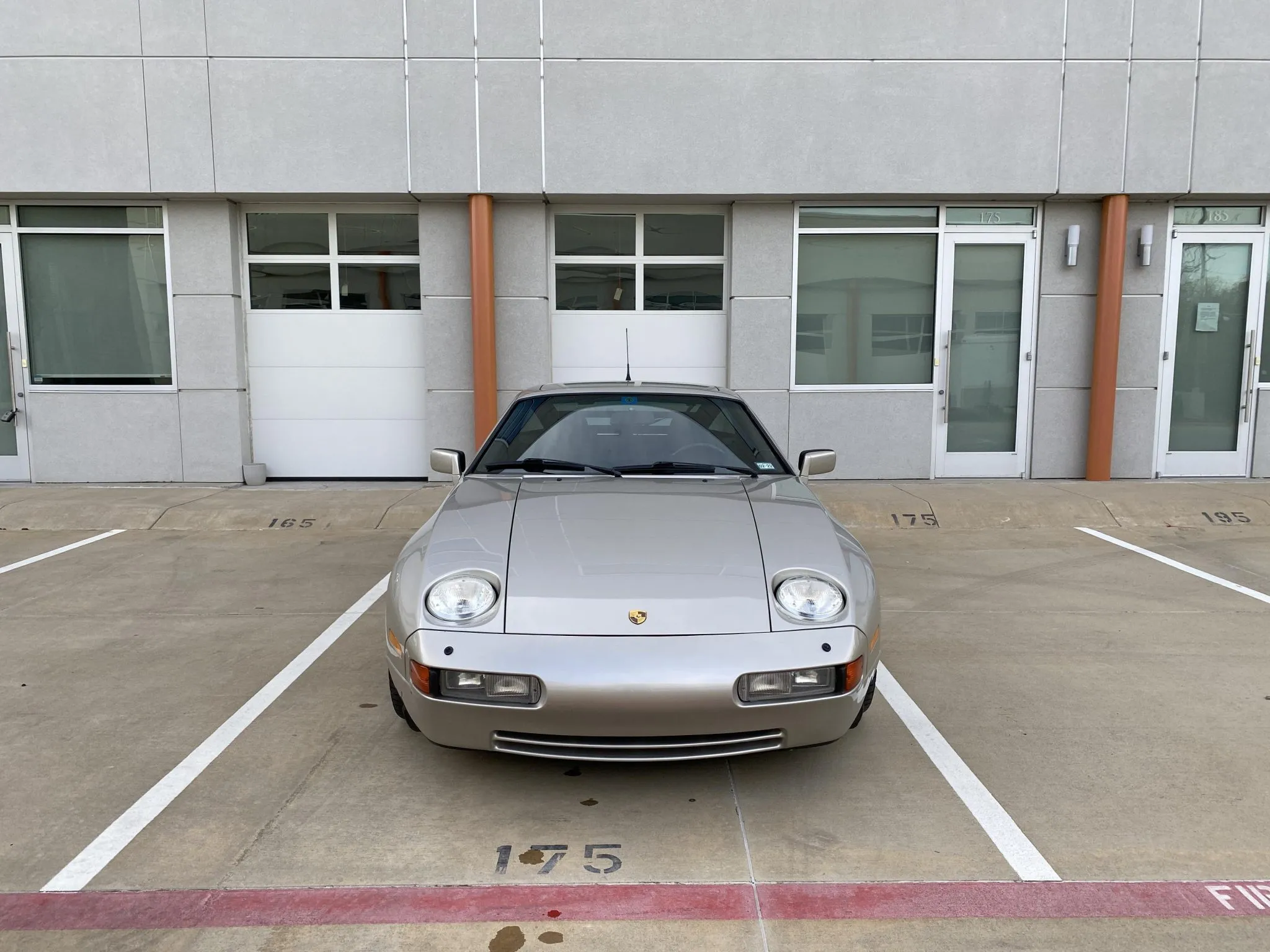 1990 Porsche 928 S4 in Linen Metallic