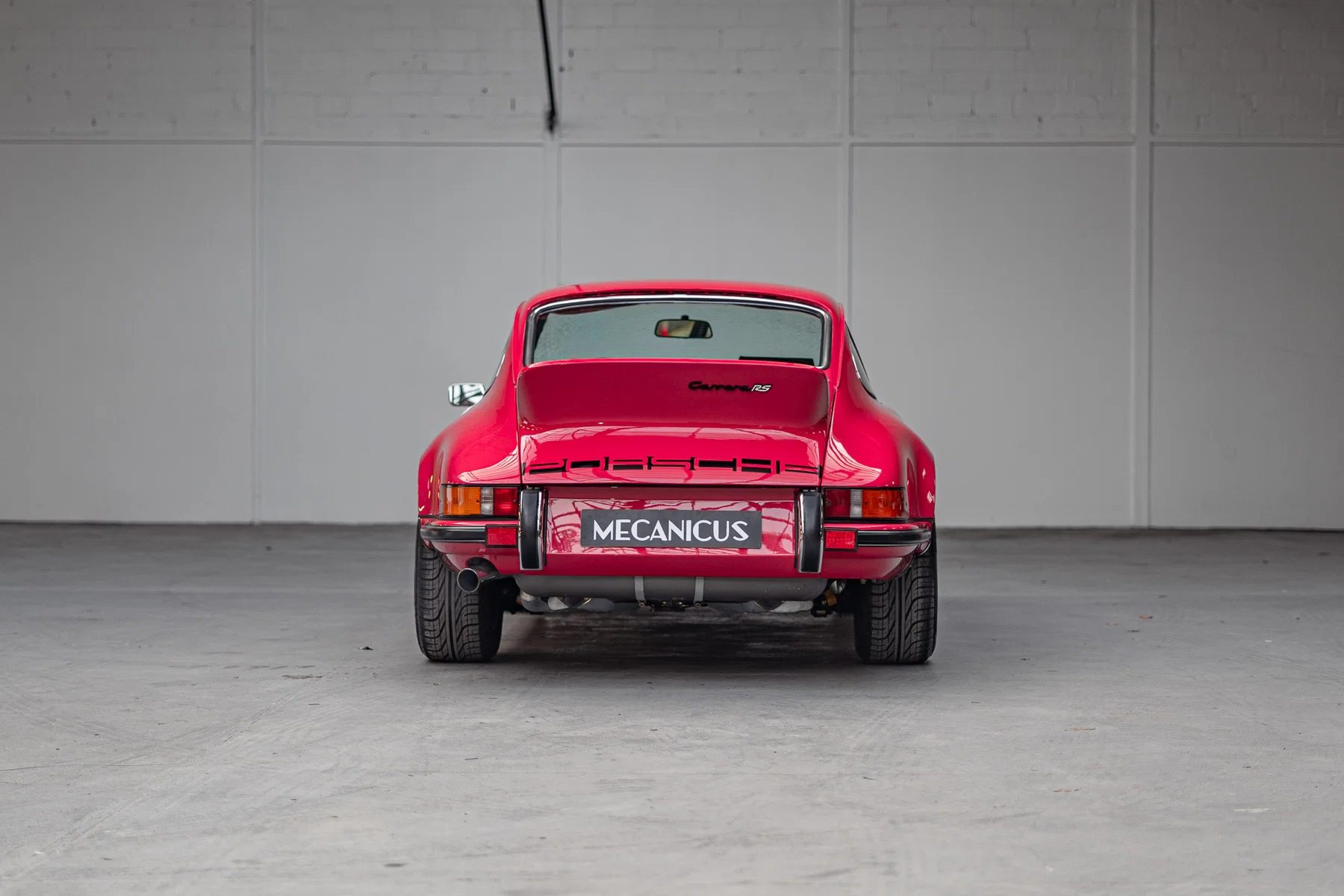 1973 Porsche 911 Carrera RS 2.7 Touring in Strawberry