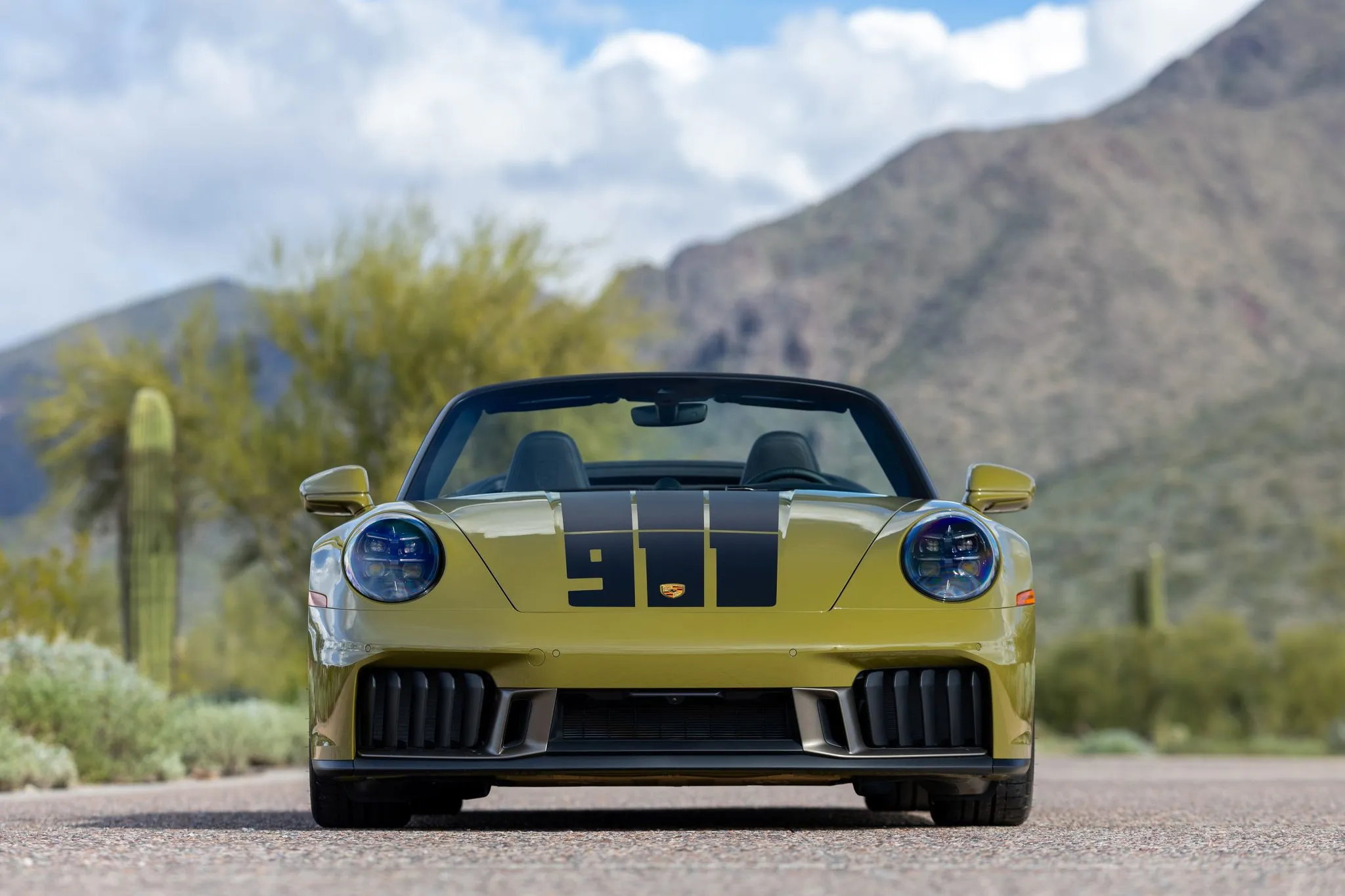 2026 Porsche 911 Spirit 70 in Olive Neo