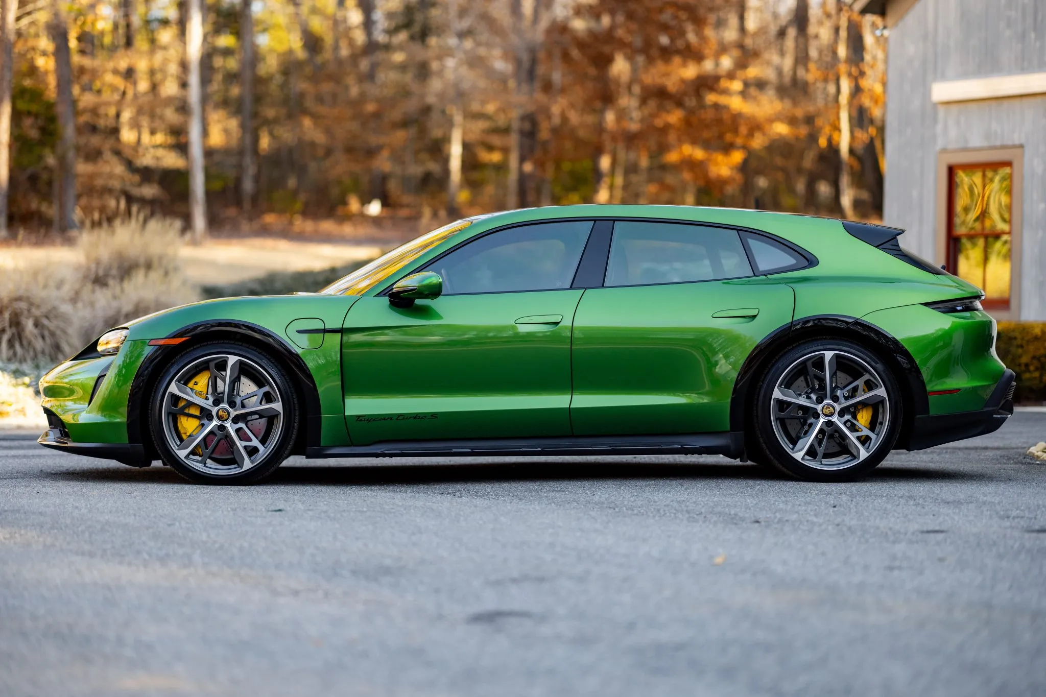 2022 Porsche Taycan Turbo S Cross Turismo in Mamba Green Metallic