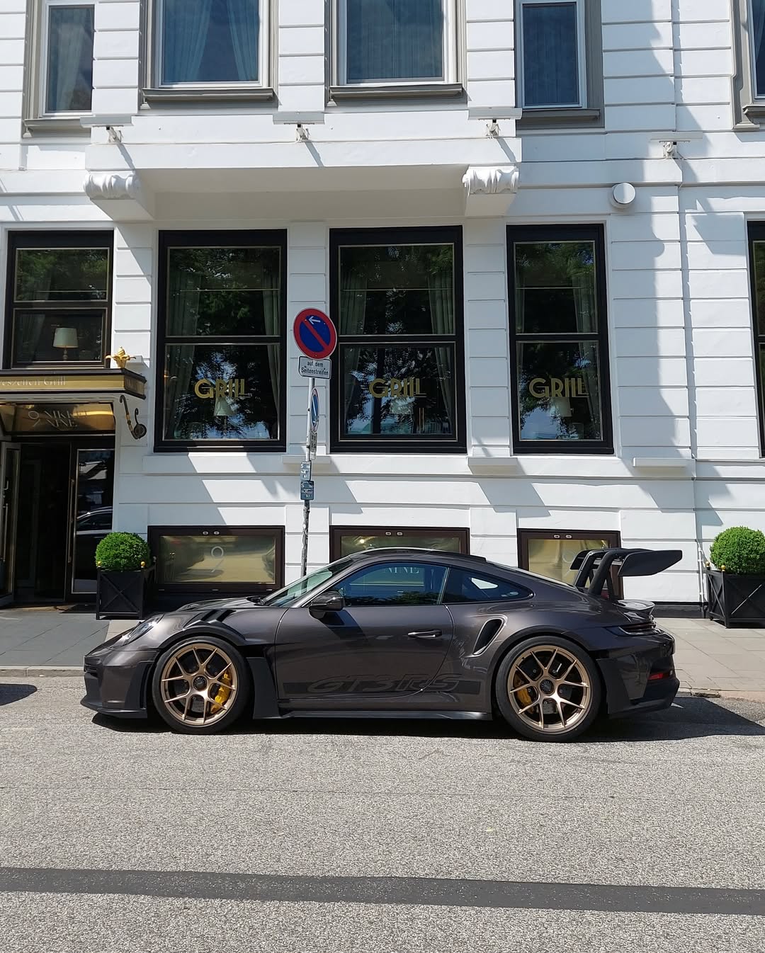 2024 Porsche 911 GT3 RS in Anthracite Brown Metallic