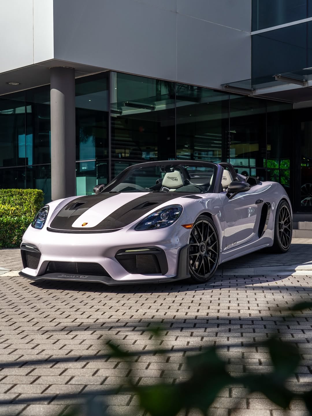 2025 Porsche 718 Spyder RS in Moon Gem