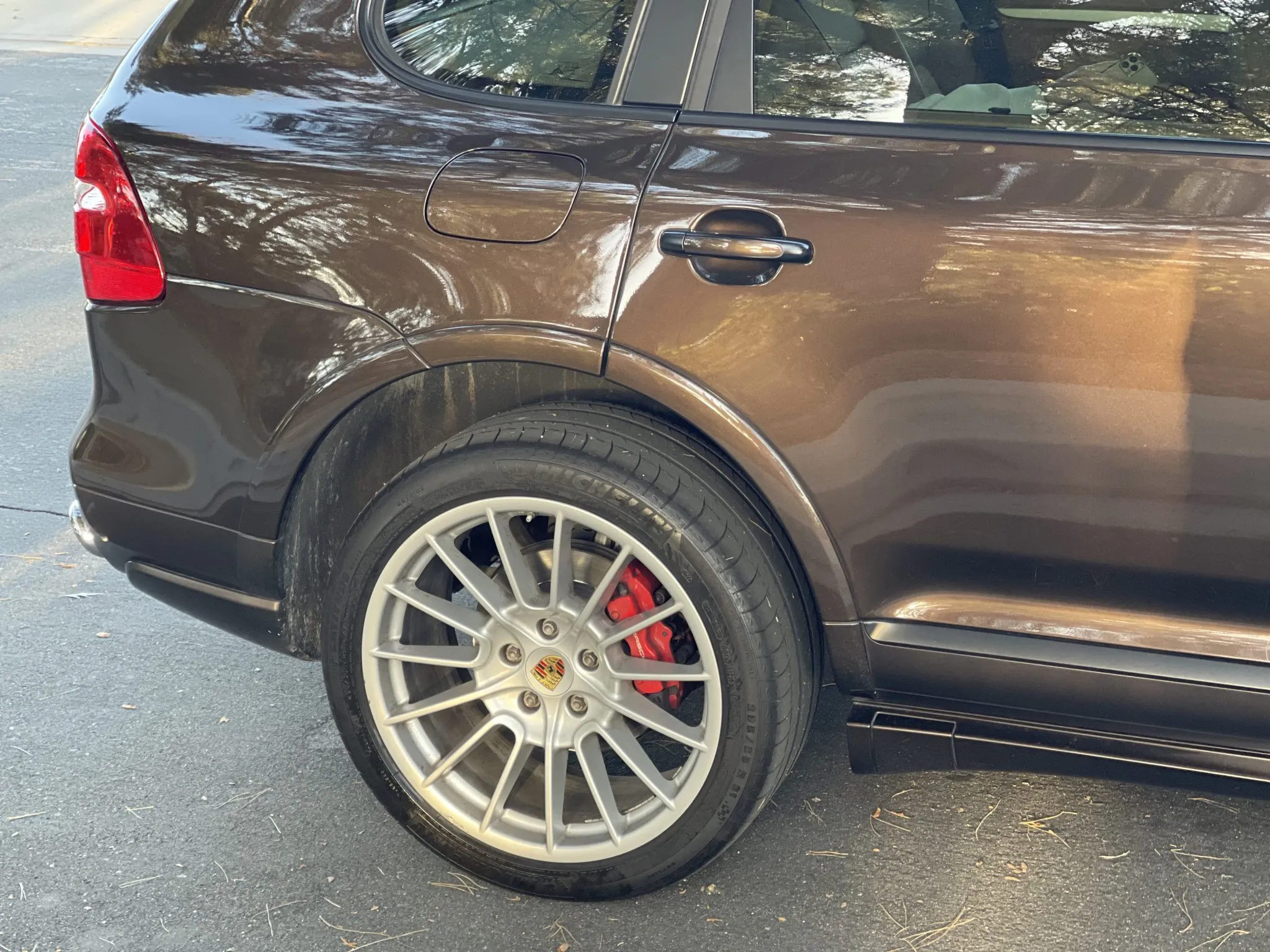2009 Porsche Cayenne GTS in Macadamia Metallic