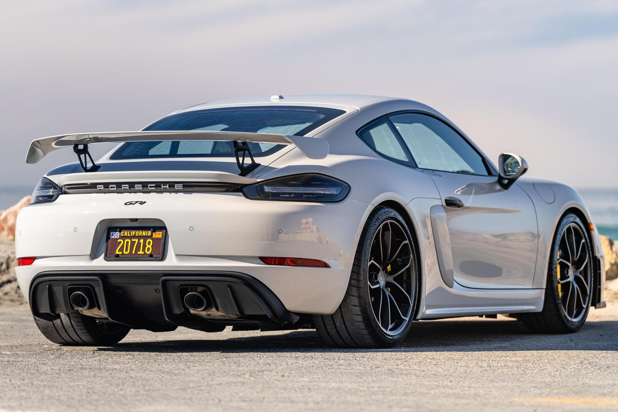 2020 Porsche 718 Cayman GT4 in Chalk