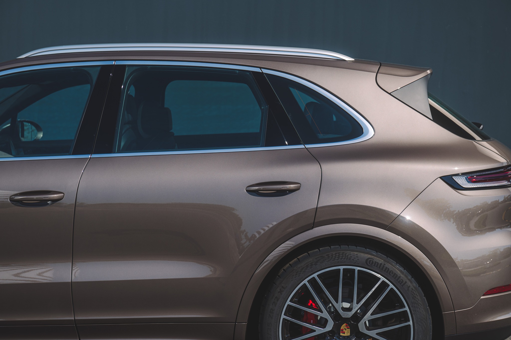 2025 Porsche Cayenne S Soho Brown Metallic