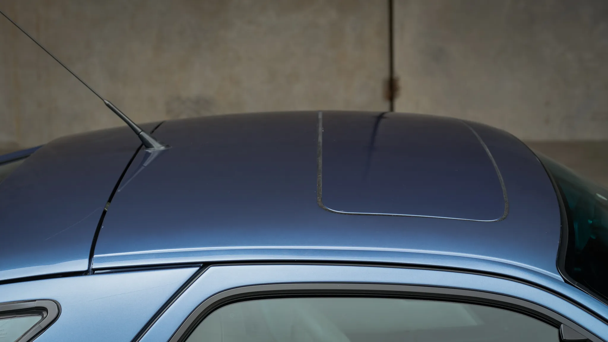 1989 Porsche 928 S4 in Dove Blue Metallic
