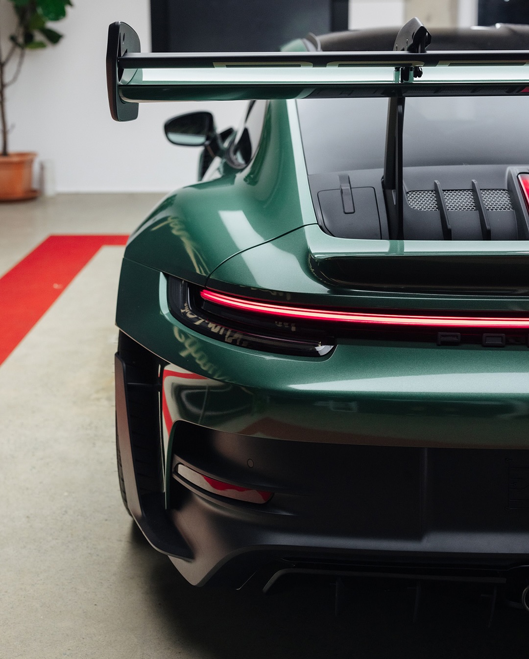 2024 Porsche 911 GT3 RS in Fir Green Metallic