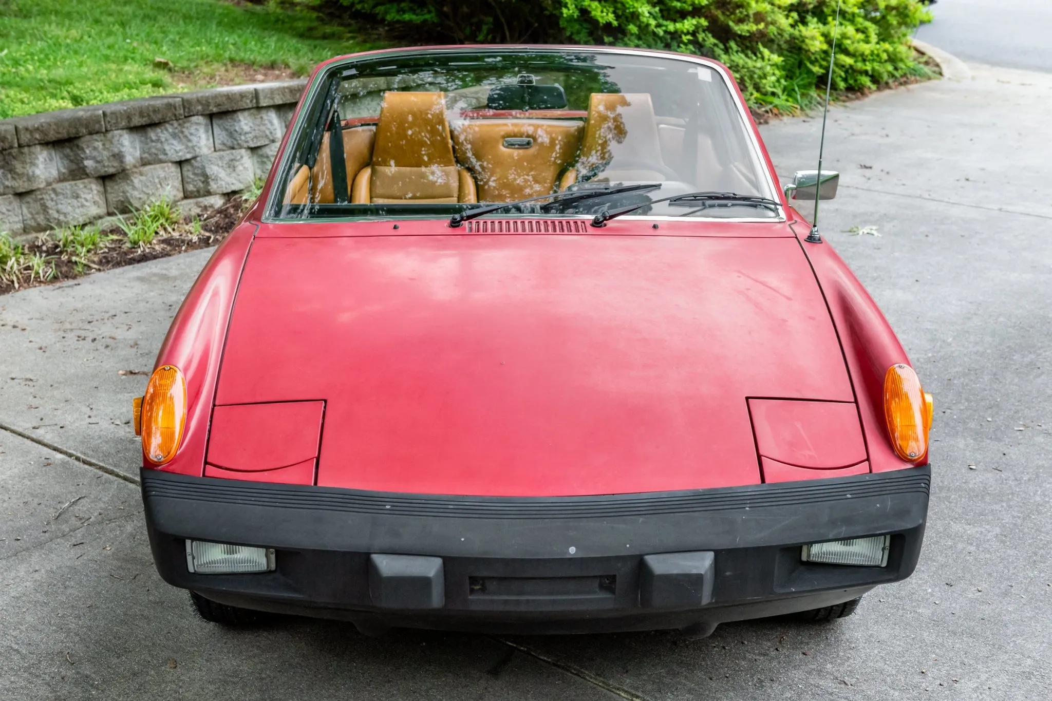 1976 Porsche 914 2.0L in Malaga Red