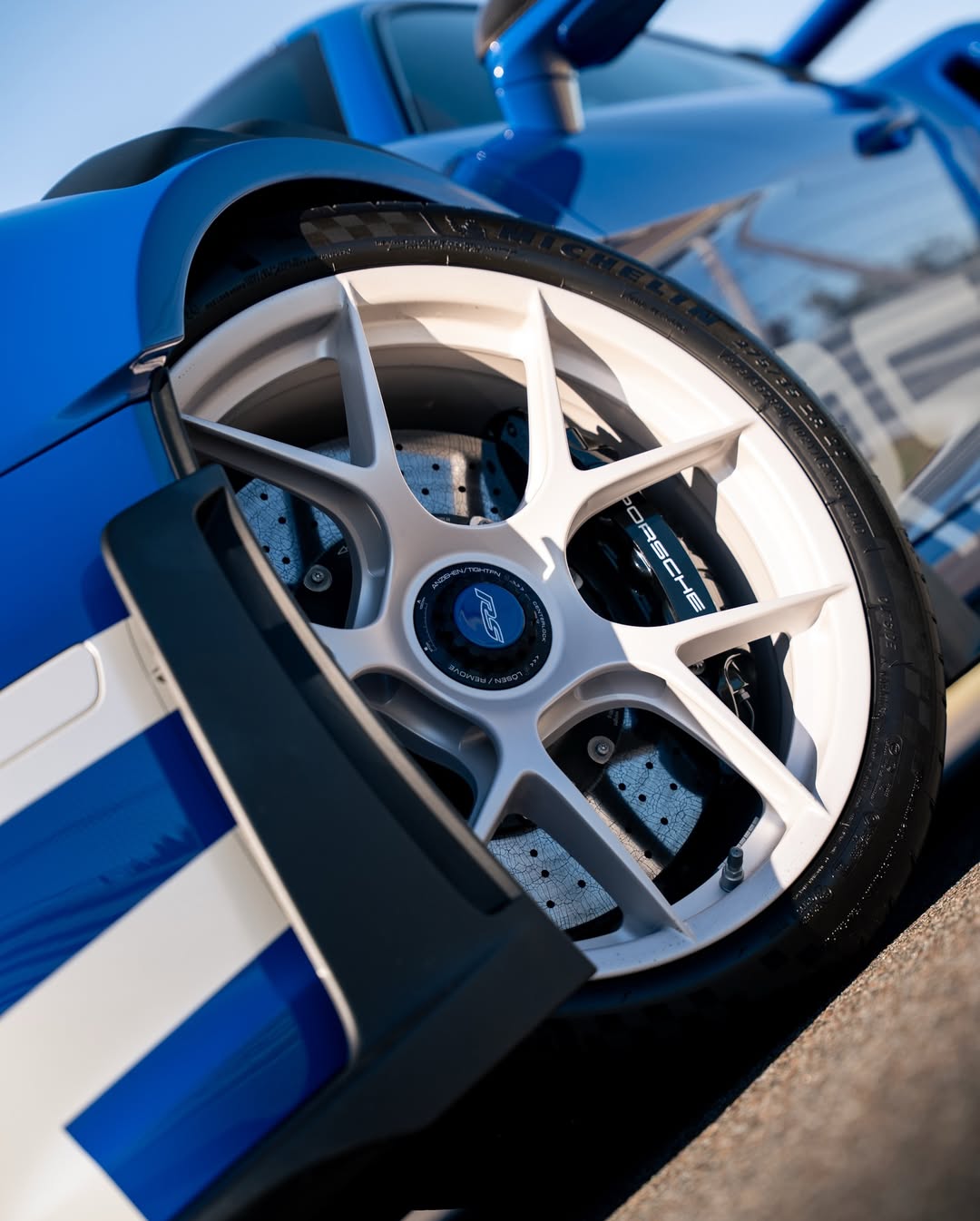 2025 Porsche 911 GT3 RS in Nogaro Blue Metallic