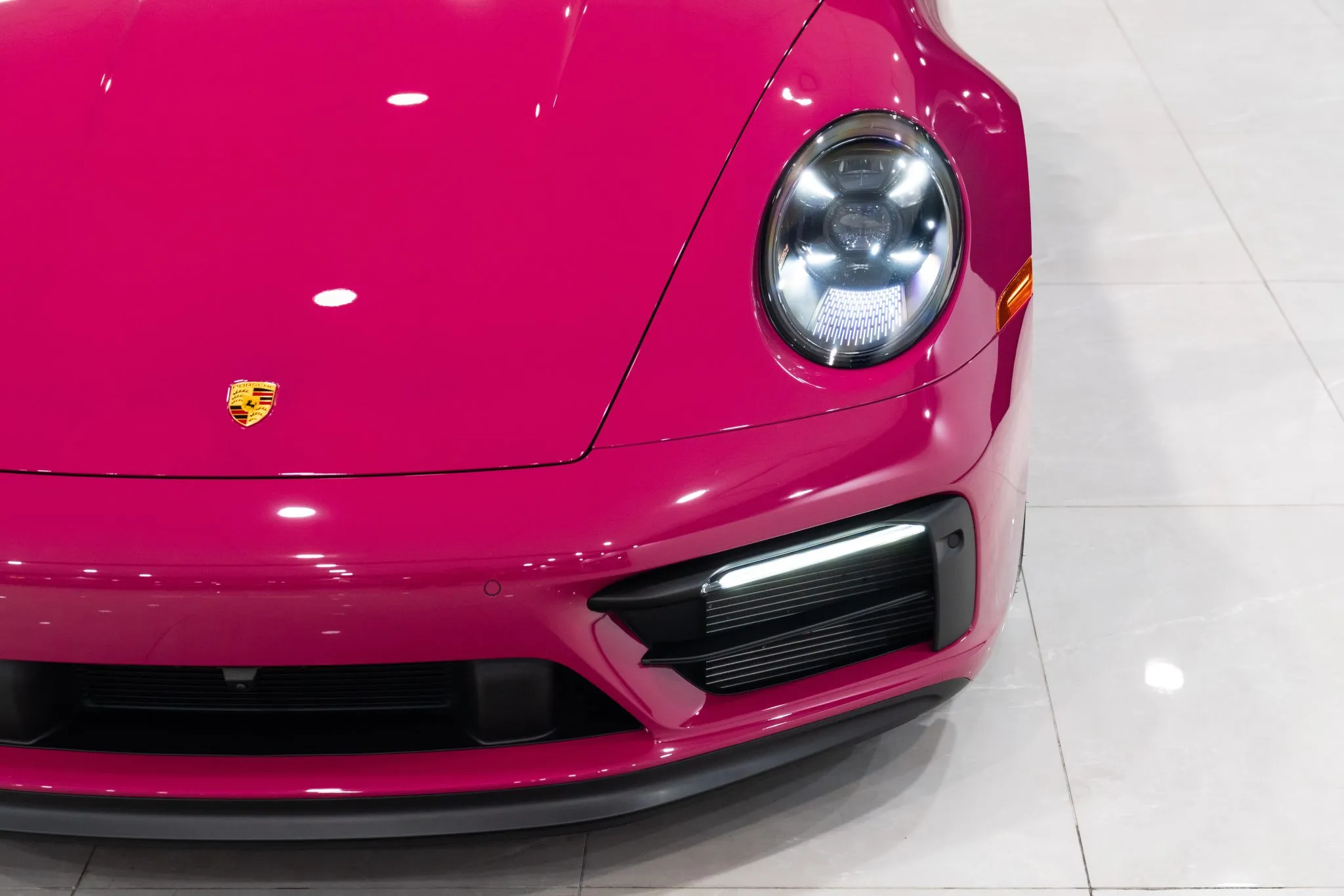 2022 Porsche 911 Carrera GTS Coupe Lightweight in Ruby Star