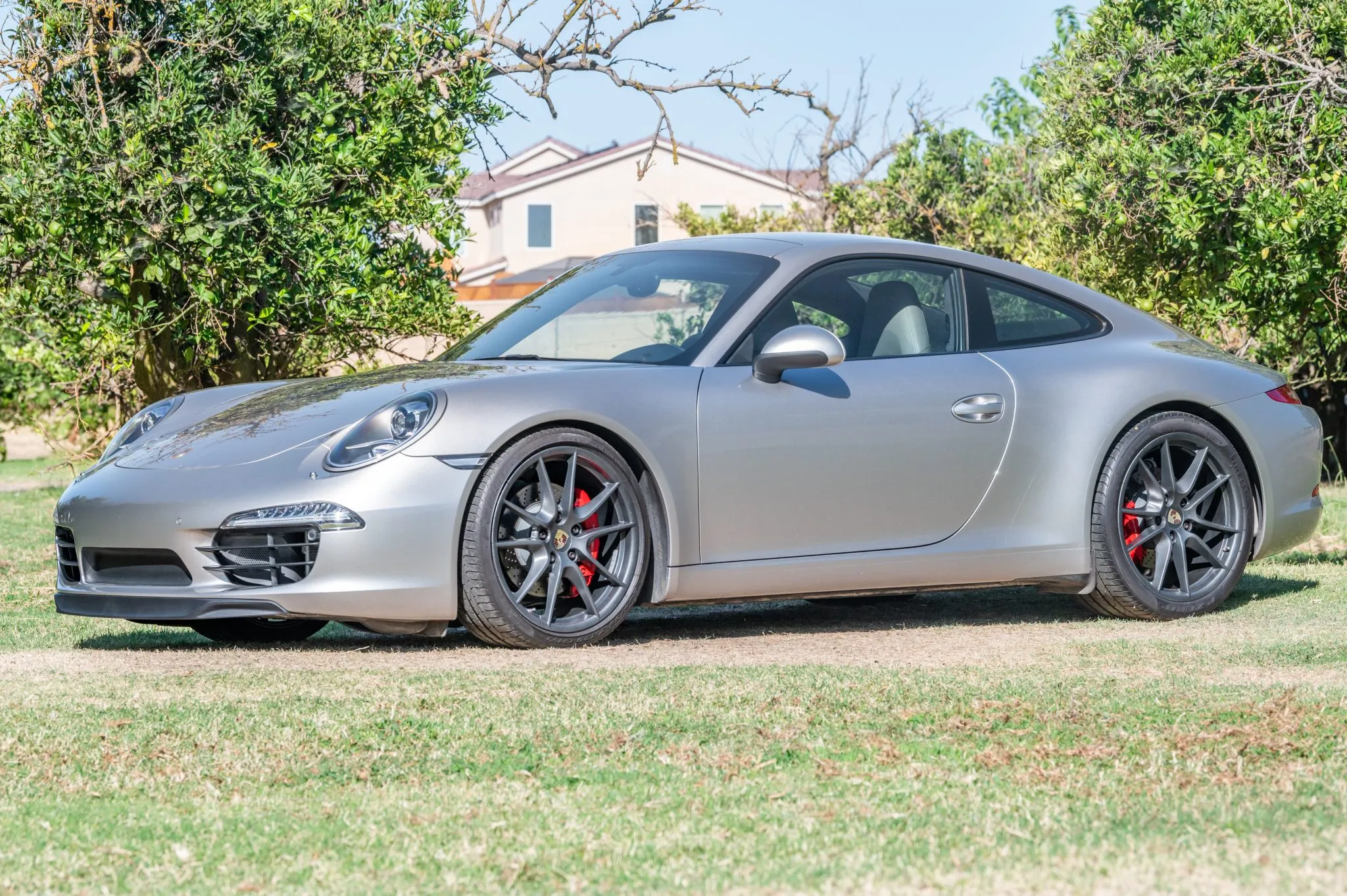 2012 Porsche 911 Carrera S Coupe in Platinum Silver Metallic