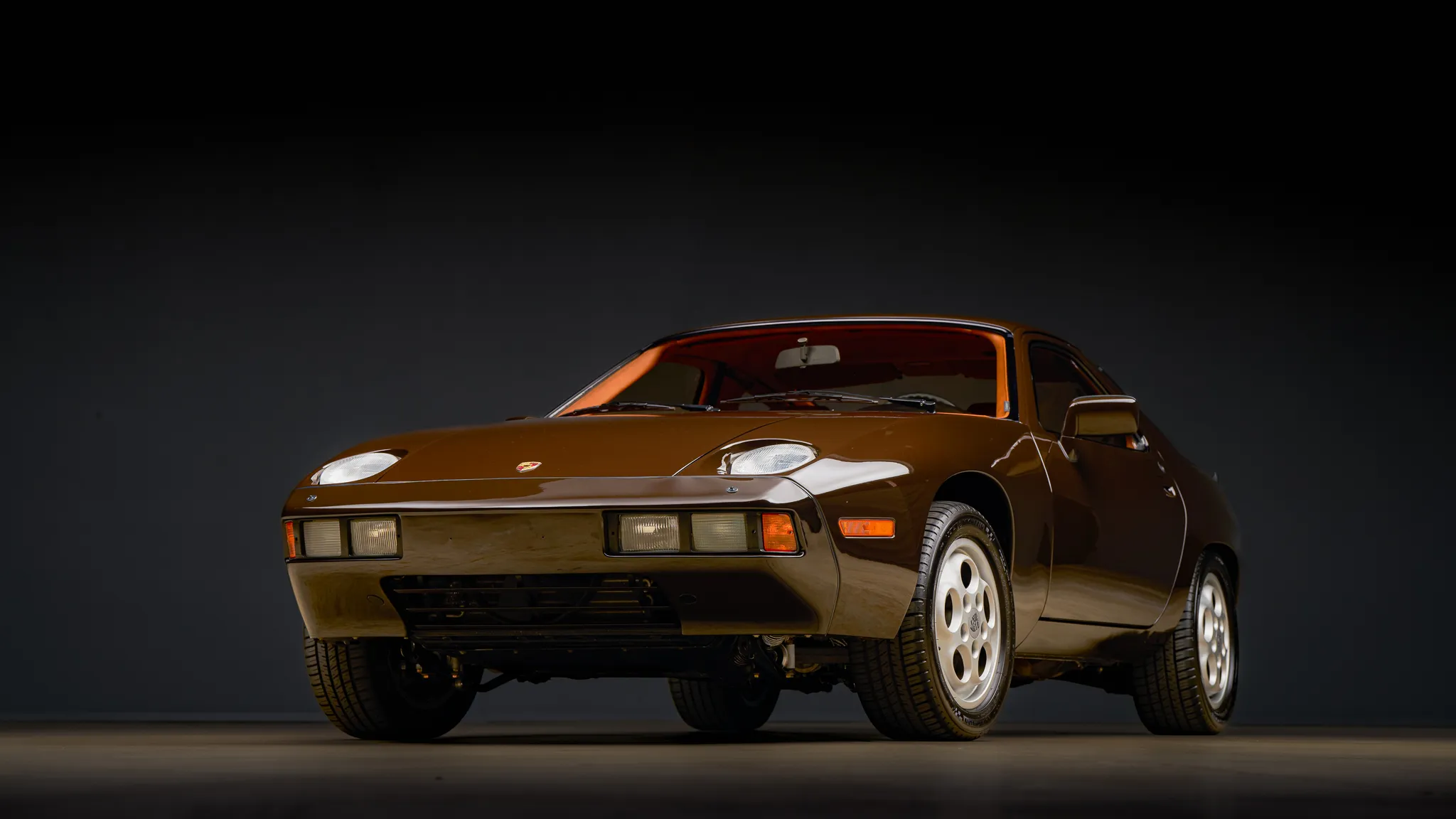 1979 Porsche 928 in Mocha Brown