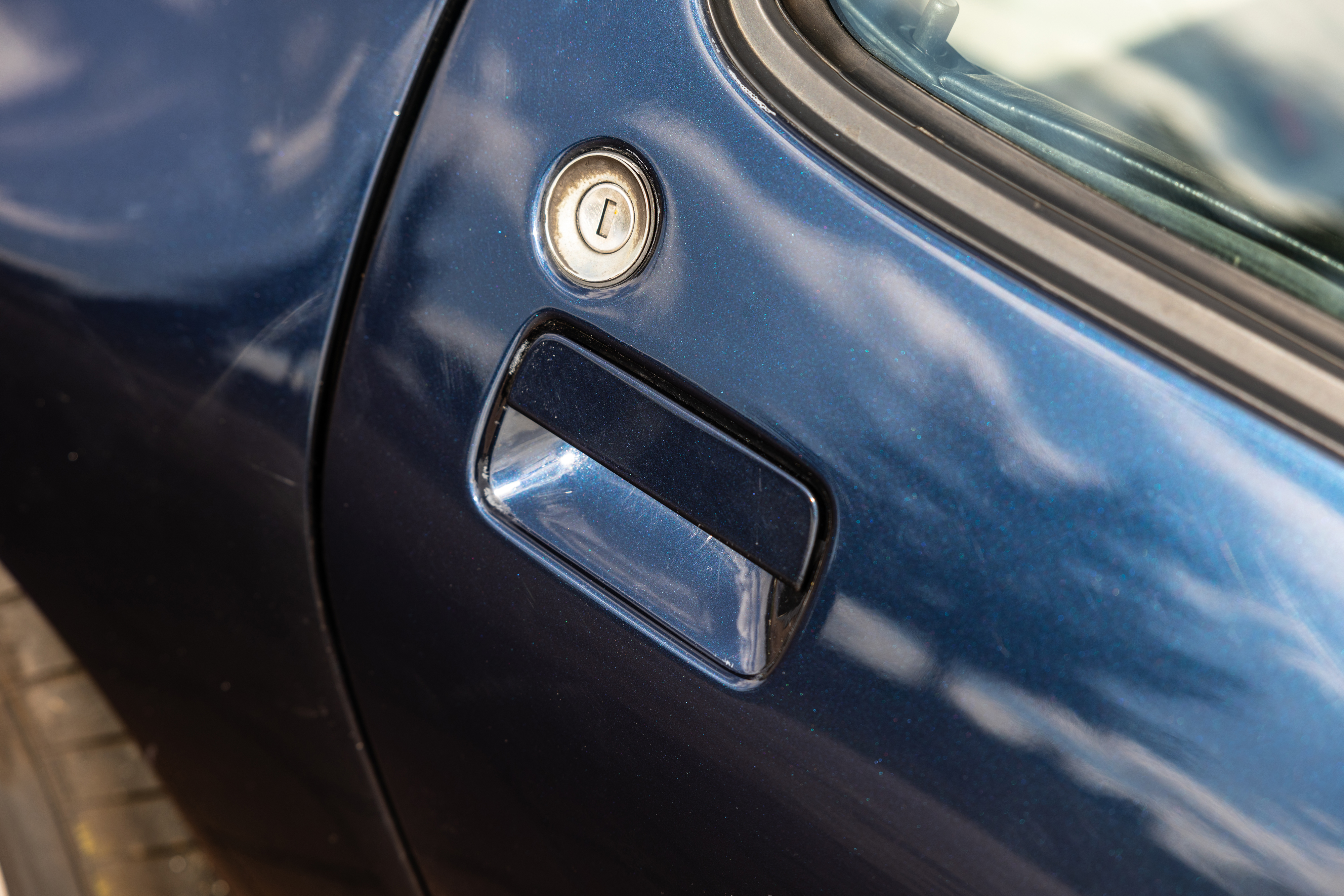 1991 Porsche 928 S4 in Midnight Blue Metallic