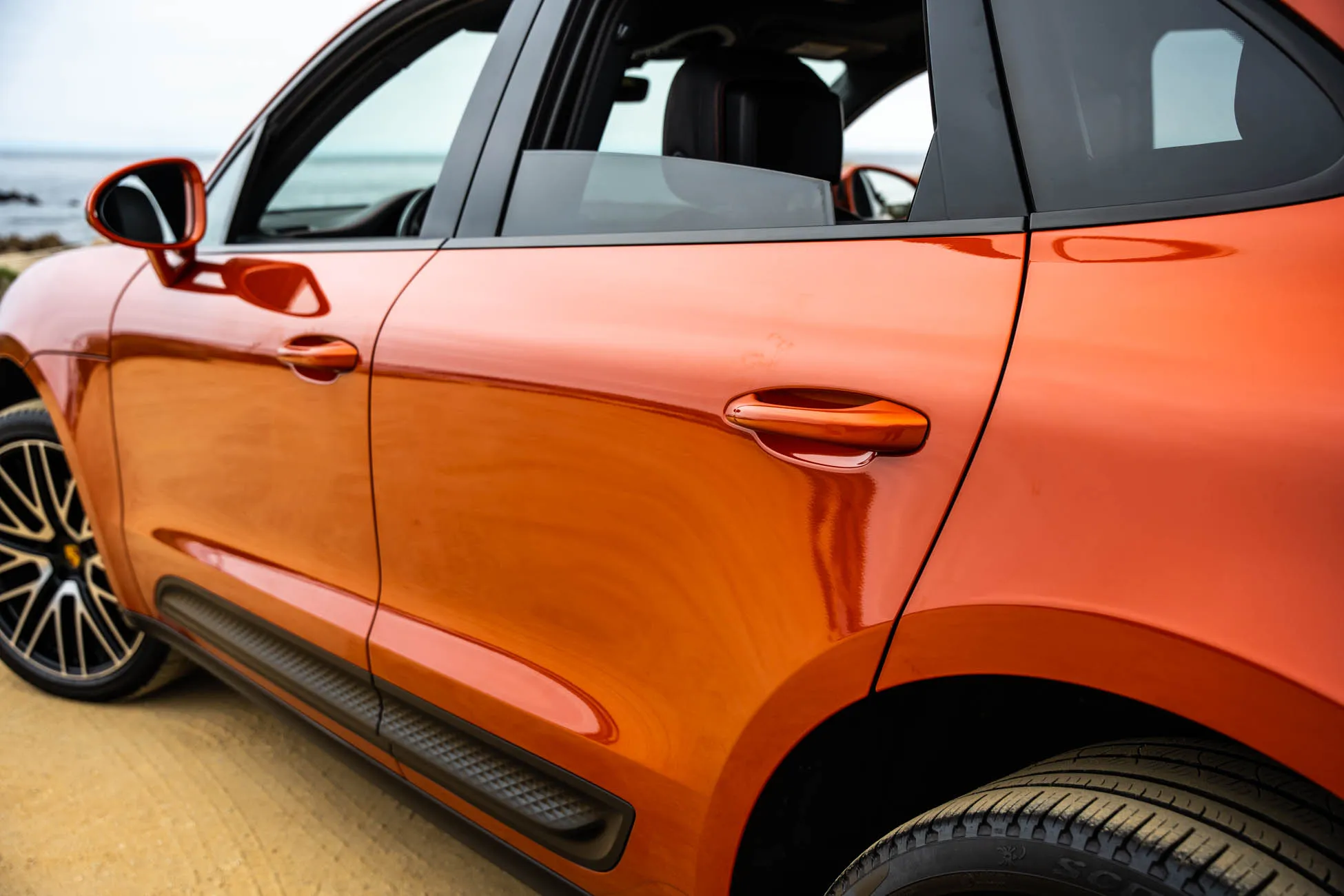 2022 Porsche Macan in Papaya Metallic