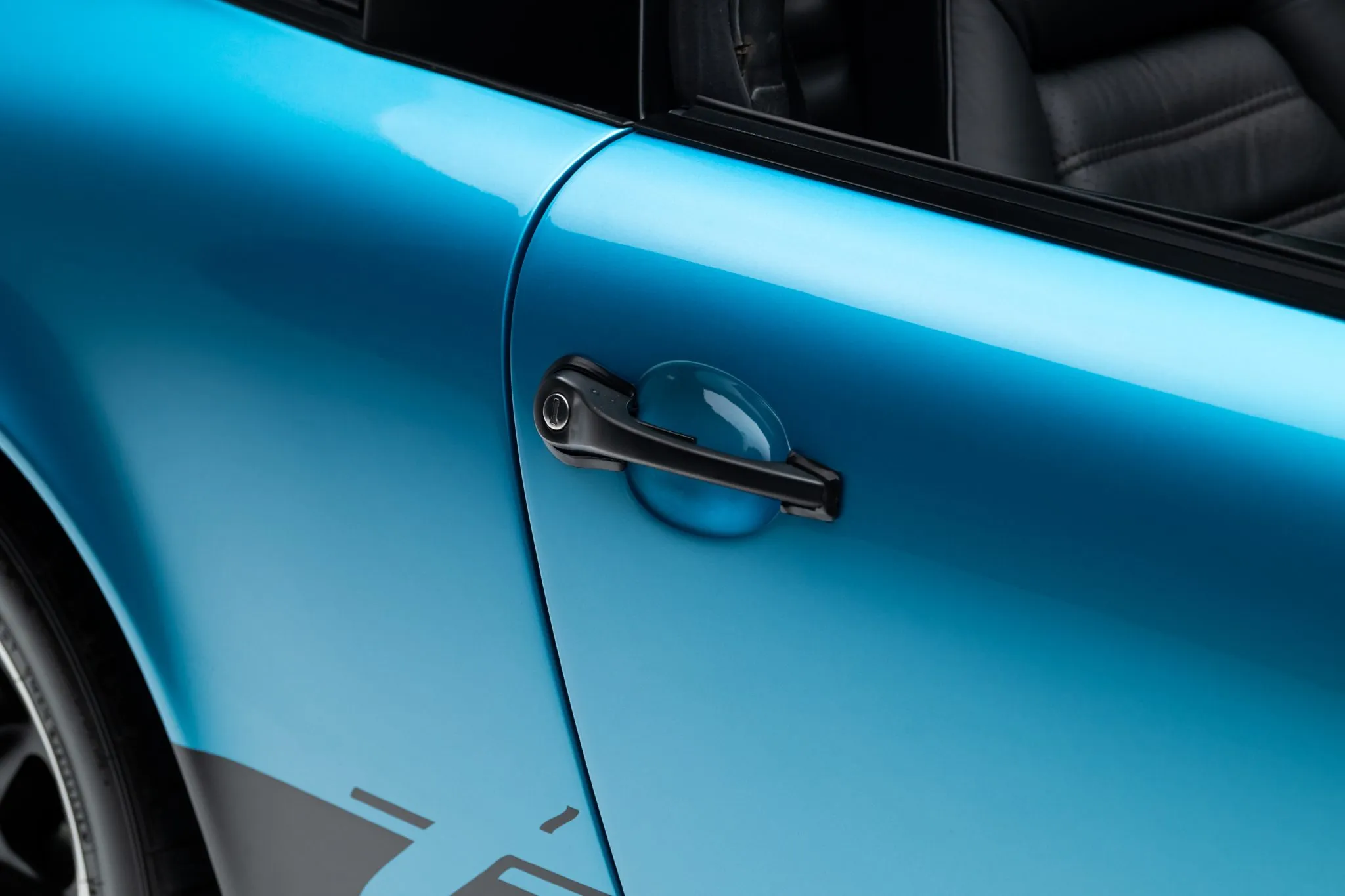 1977 Porsche 911S Targa in Minerva Blue Metallic