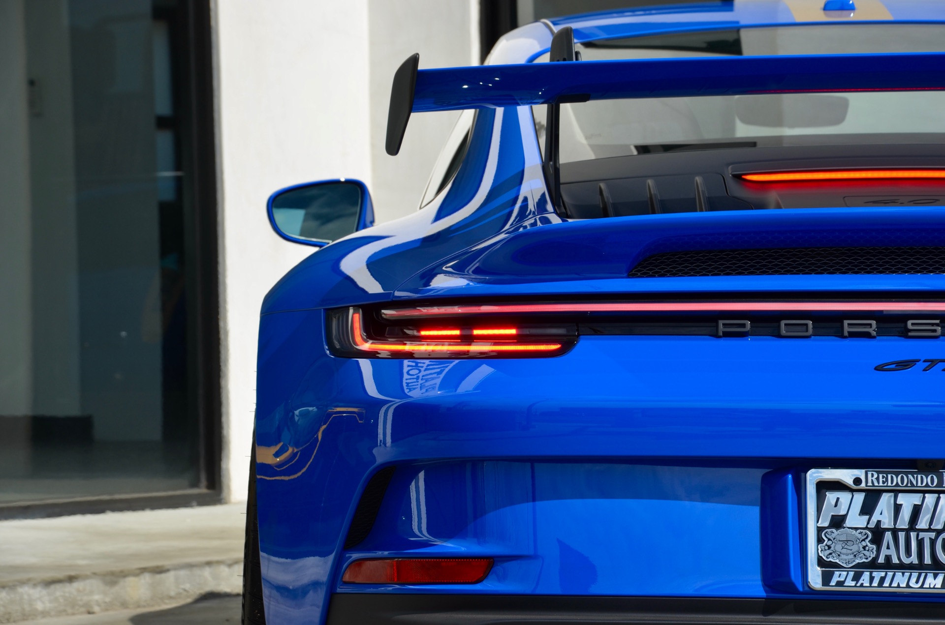 2022 Porsche 911 GT3 in Club Blau