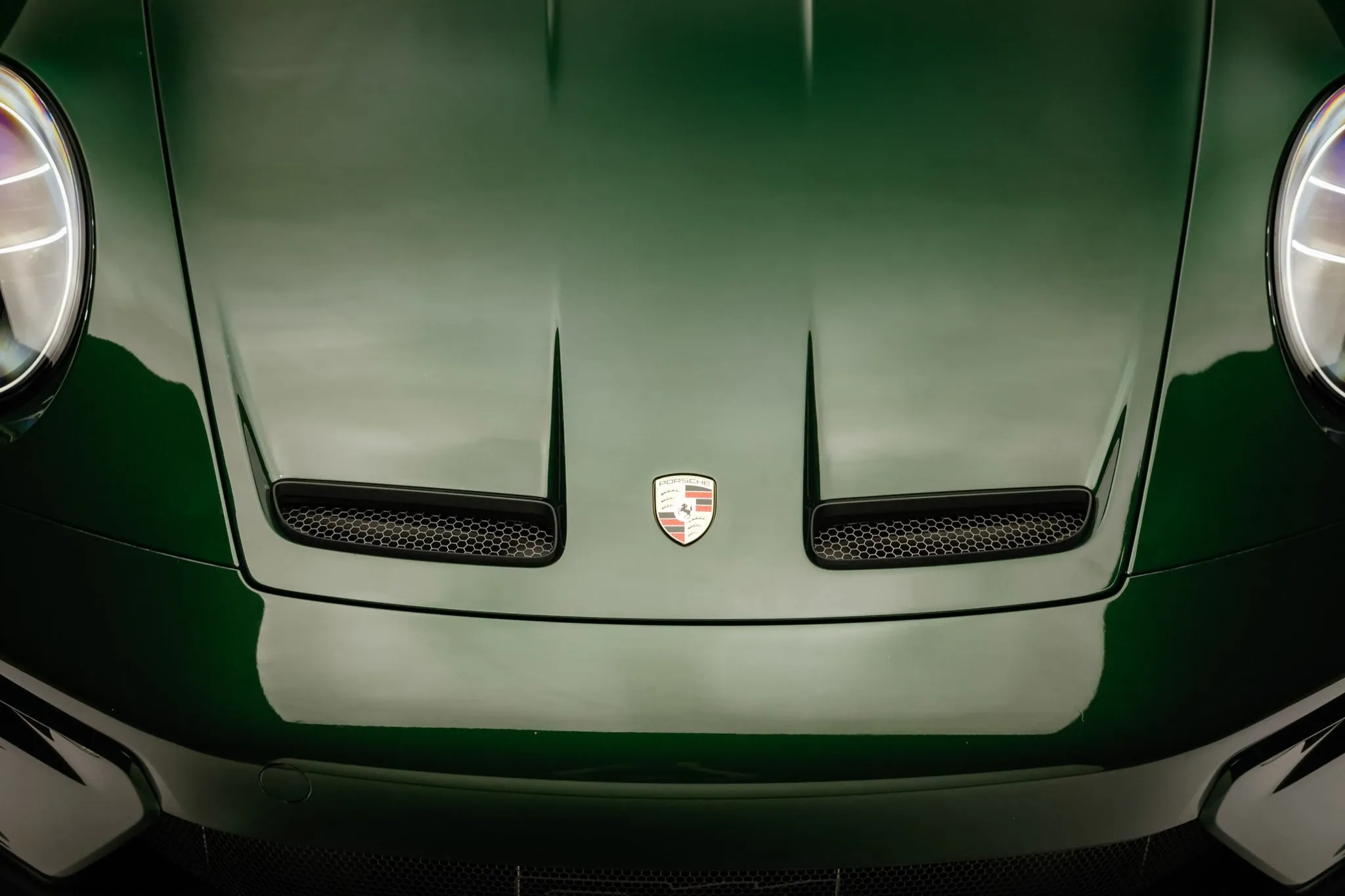 2026 Porsche 911 GT3 Touring in Oak Green Metallic Neo