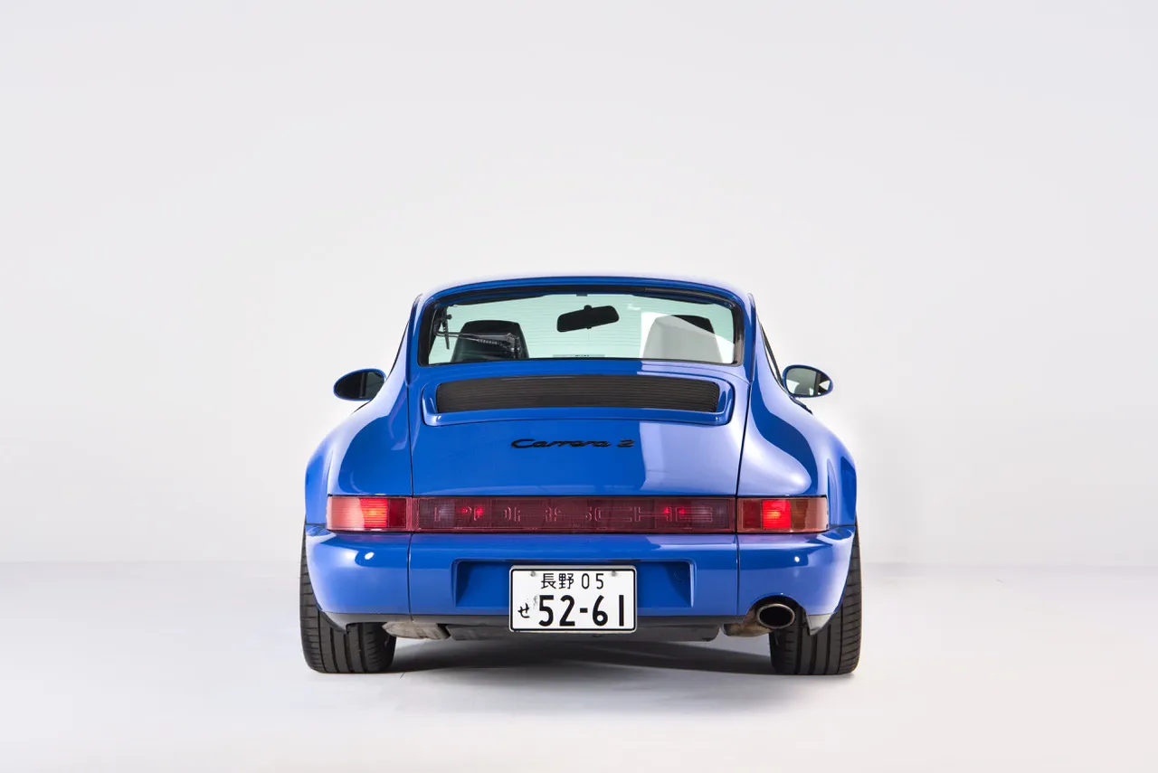 1992 Porsche 911 Carrera 2 Coupe in Maritime Blue