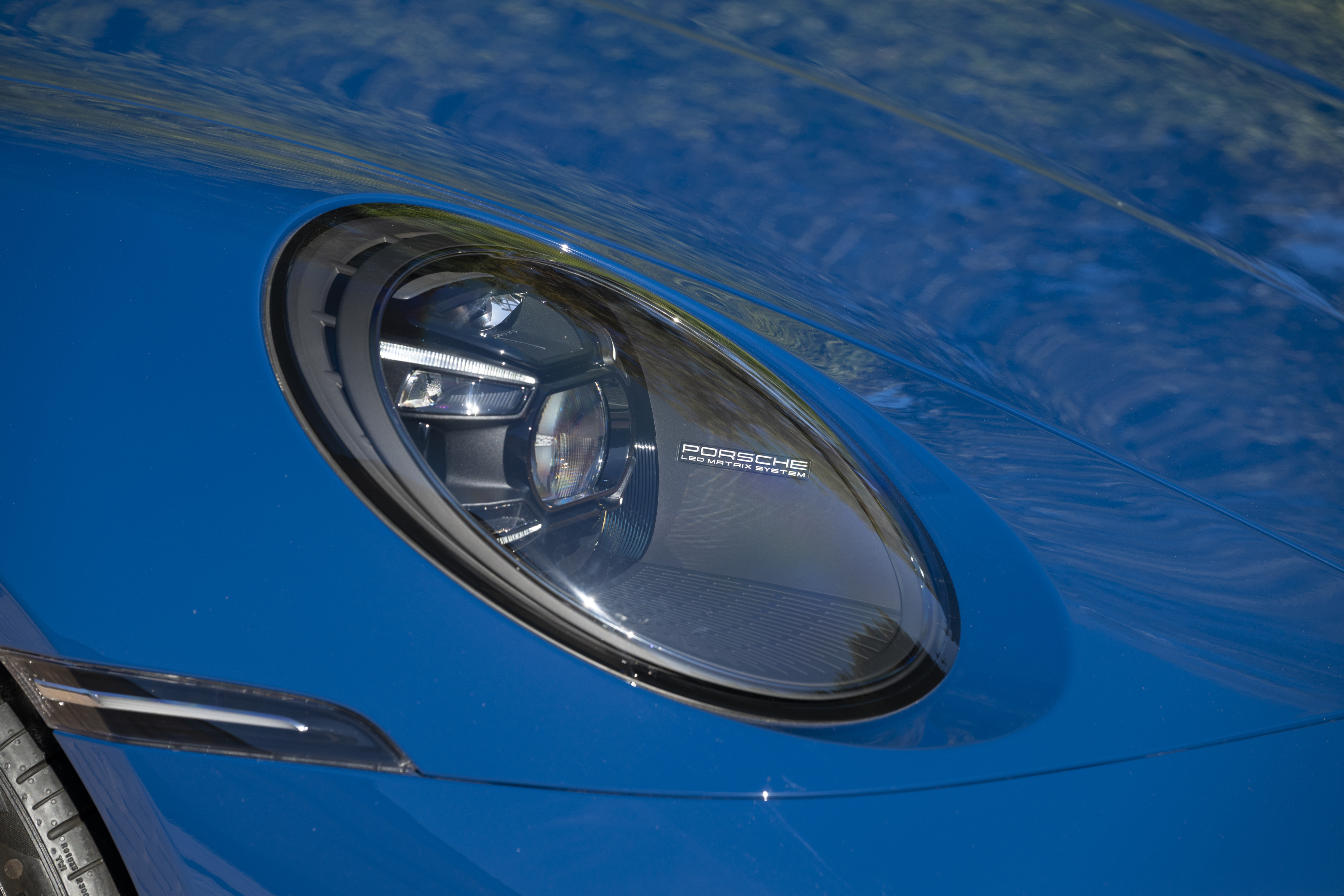 2023 Porsche 911 Sport Classic in Manaus Blue
