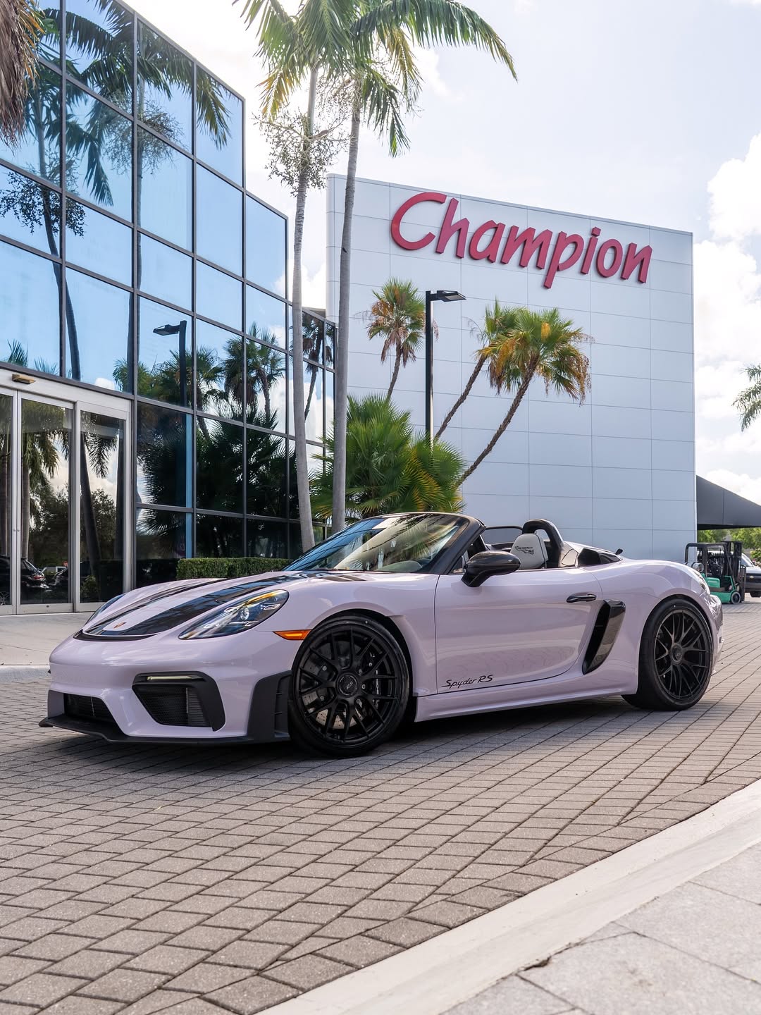 2025 Porsche 718 Spyder RS in Moon Gem