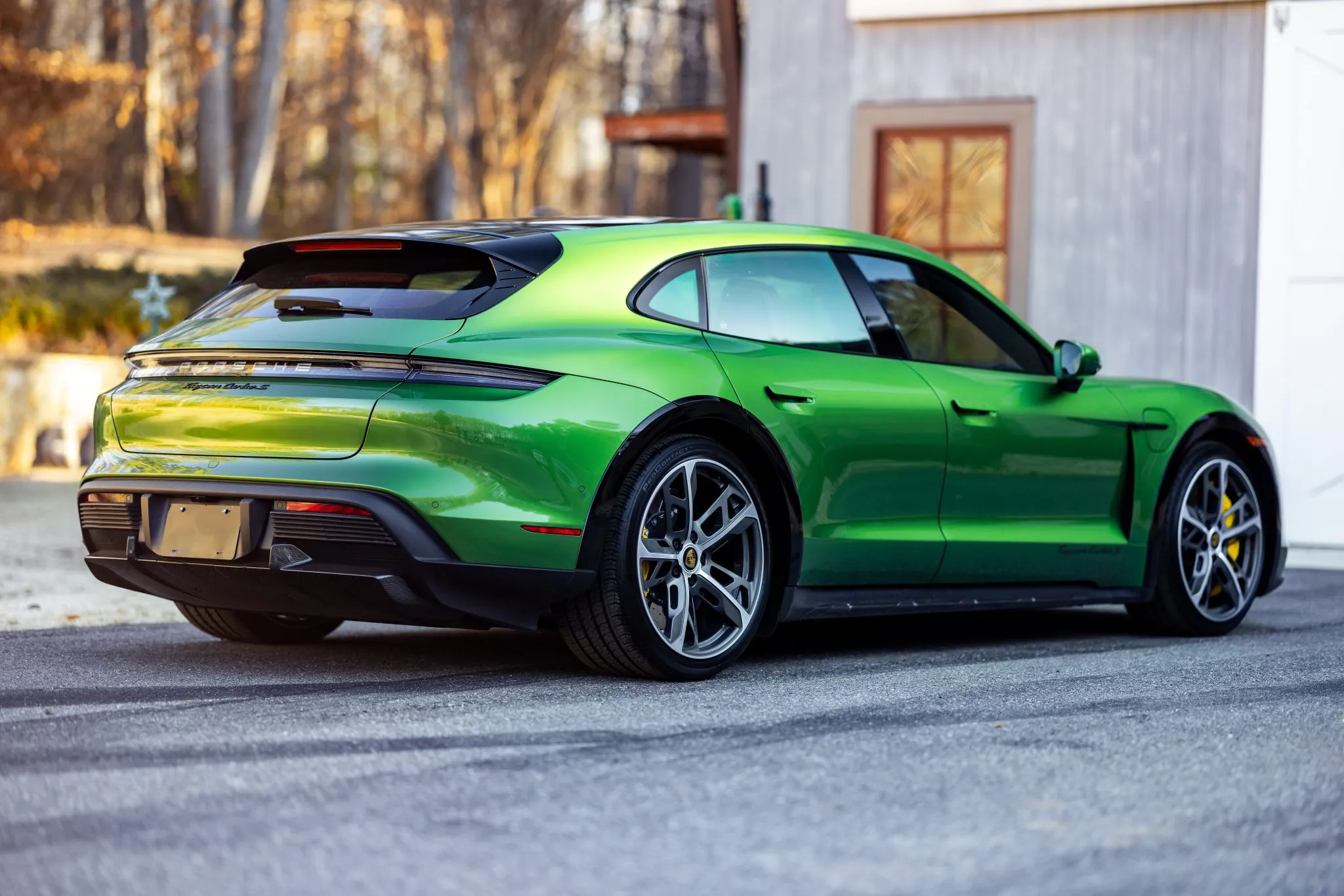 2022 Porsche Taycan Turbo S Cross Turismo in Mamba Green Metallic
