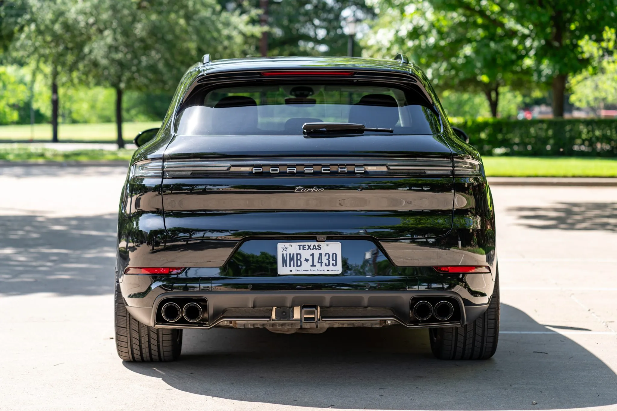 2025 Porsche Cayenne Turbo E-Hybrid in Chromite Black Metallic