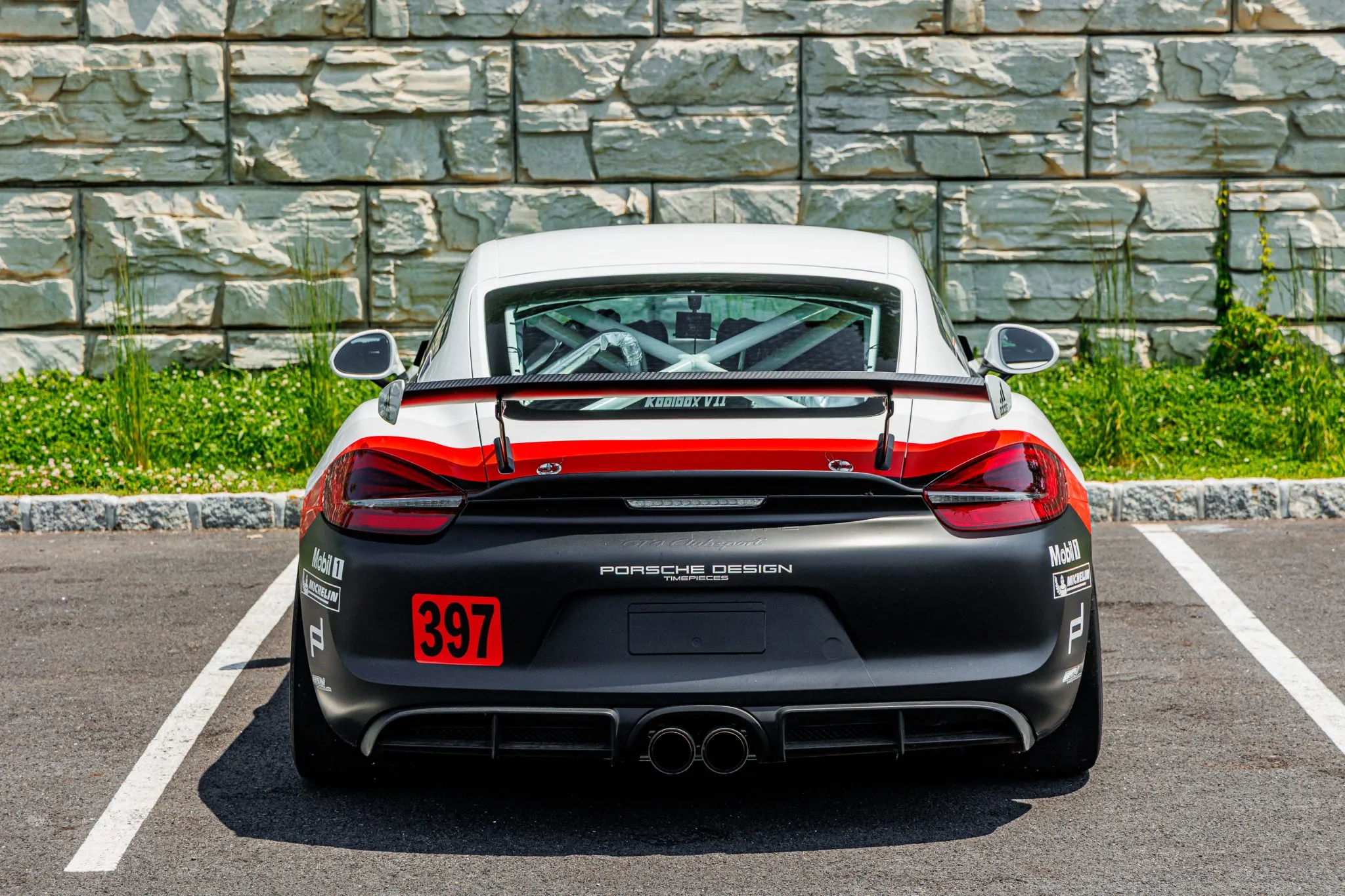 2016 Porsche Cayman GT4 Clubsport in Pure White