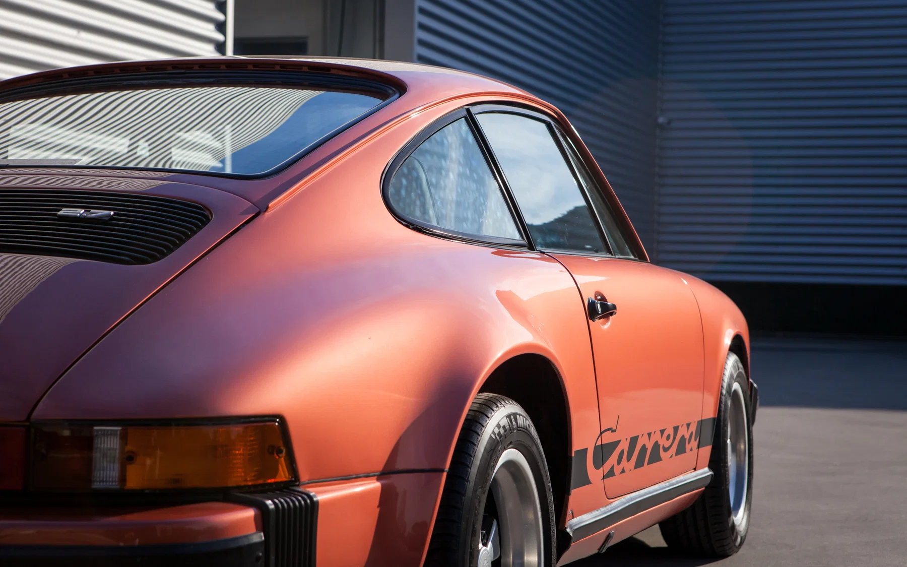 1974 Porsche 911 Carrera 2,7 in Salmon Metallic