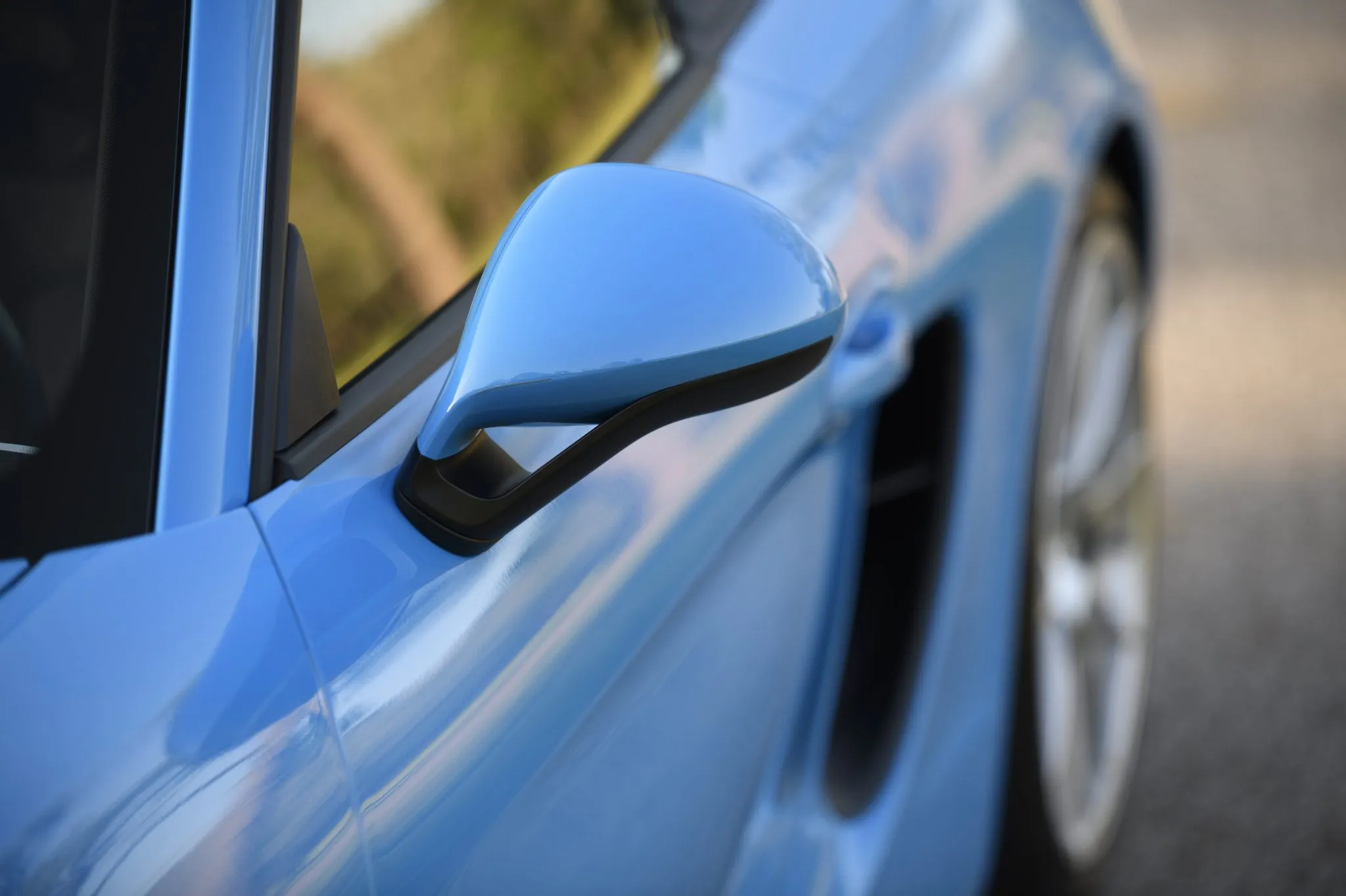 2016 Porsche Boxster Spyder in Mexico Blue