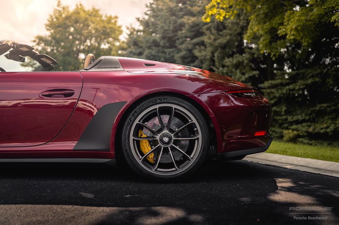2019 Porsche 911 Speedster in Arena Red Metallic