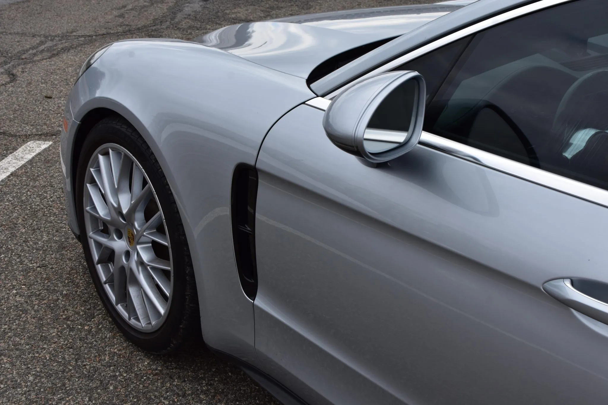 2018 Porsche Panamera 4S Sport Turismo in Rhodium Silver Metallic