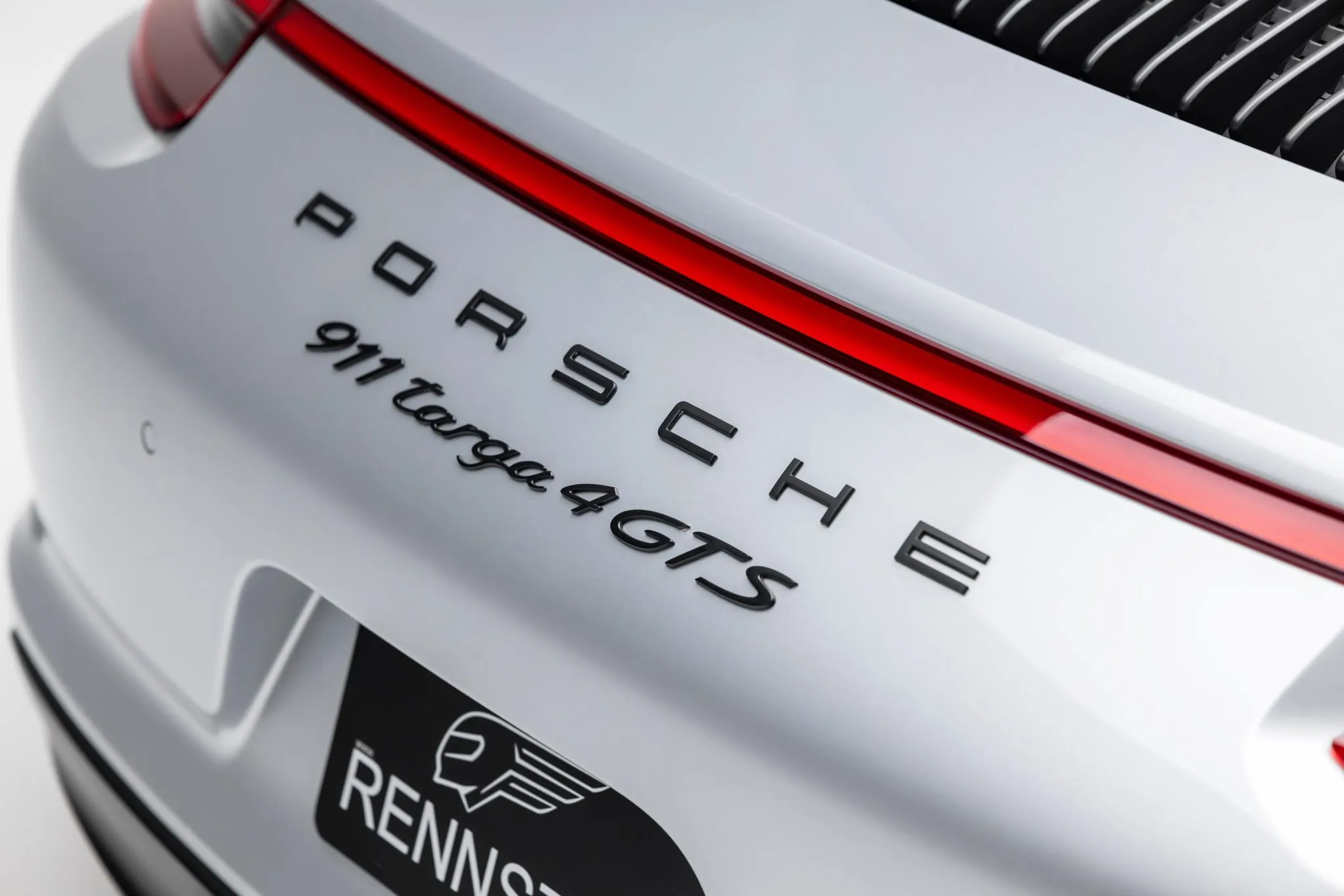 2018 Porsche 911 Targa 4 GTS in Rhodium Silver Metallic