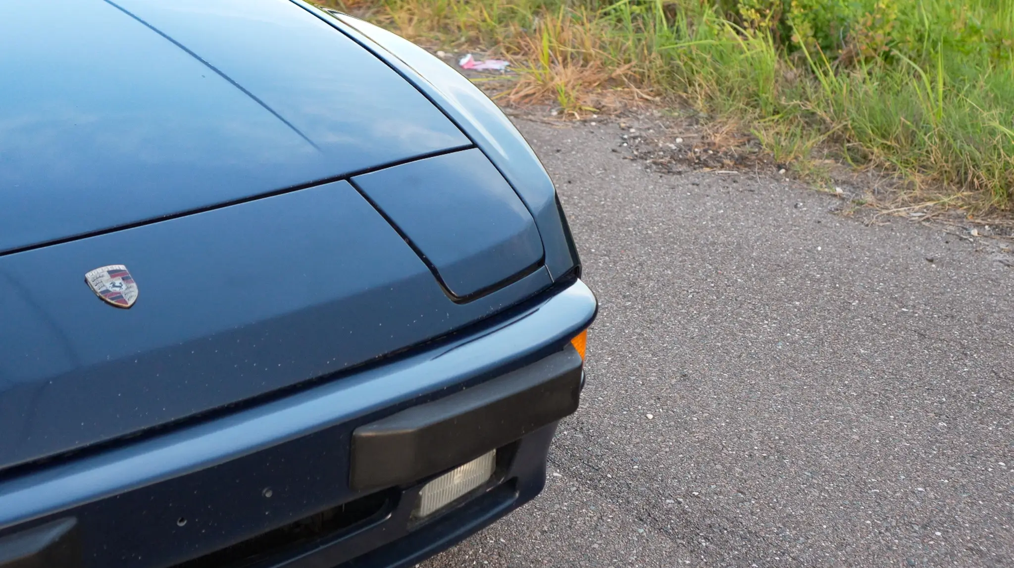 1987 Porsche 944 in Azurite Blue