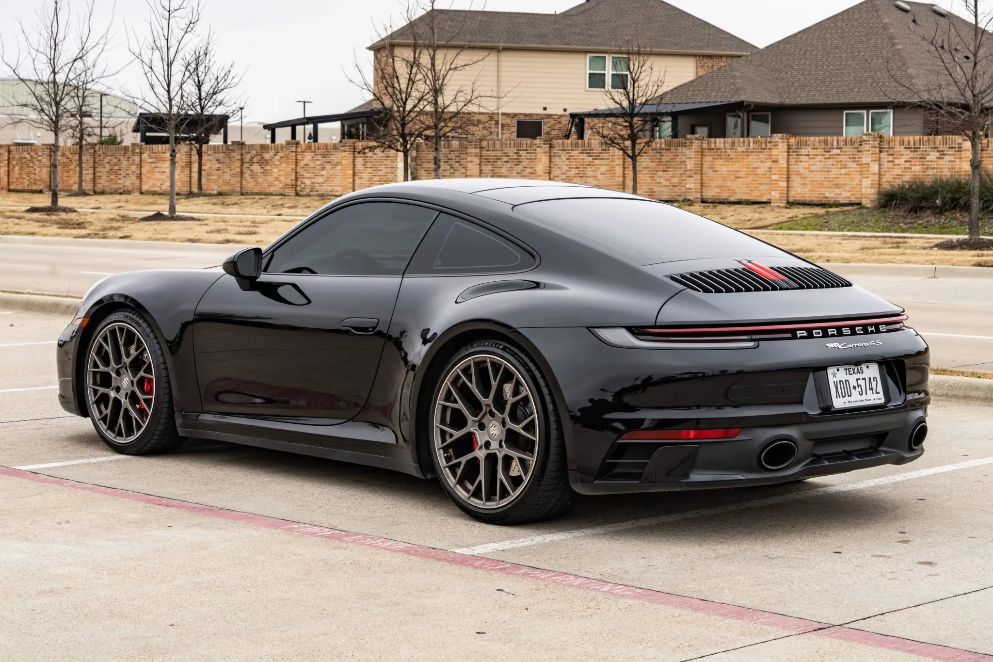 2020 Porsche 911 Carrera 4S Coupe in Jet Black Metallic